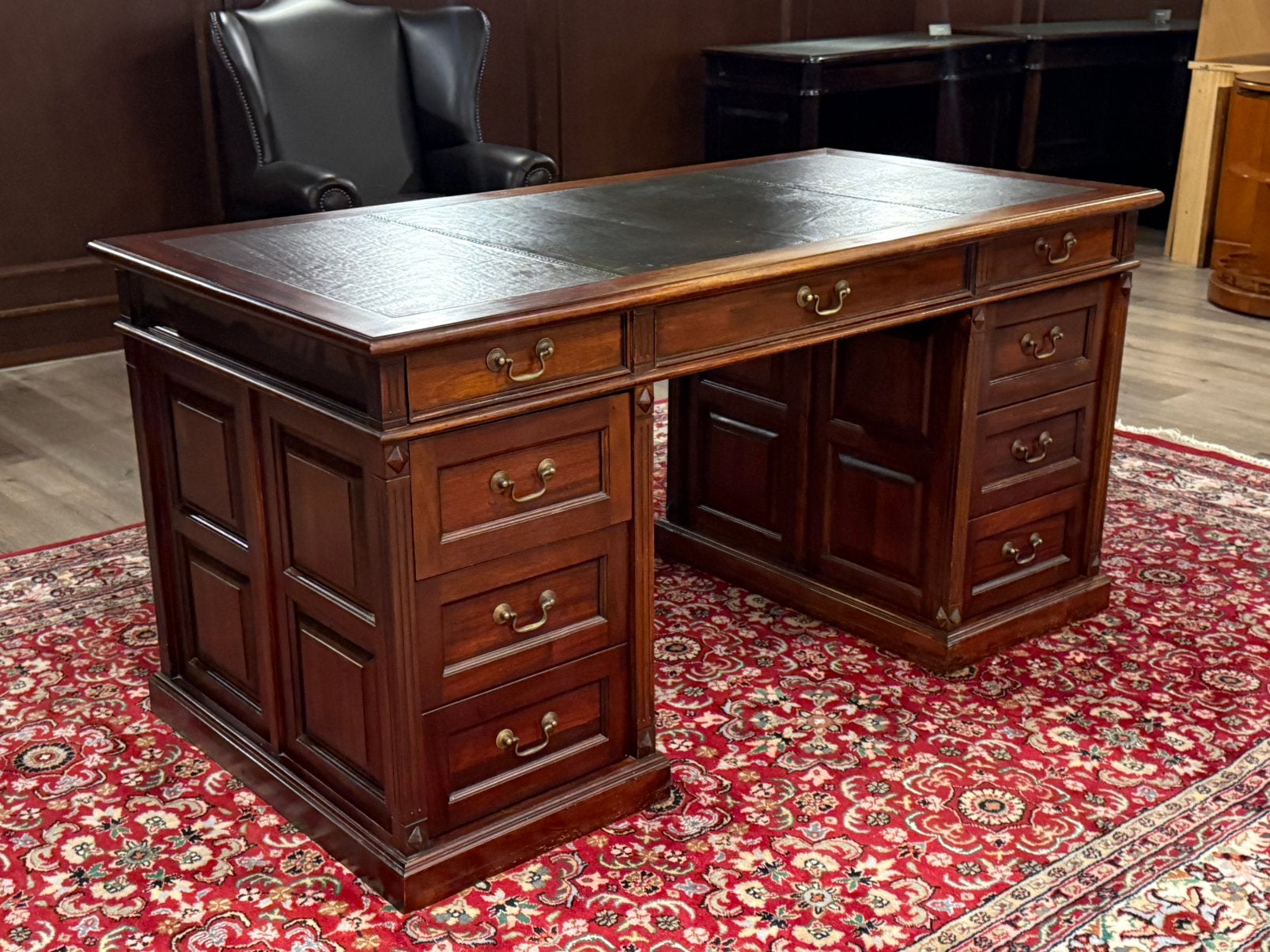 Klassiek Engels bureau #675, Huis en Inrichting, Bureaus, 160 cm, Hout, Bruin, Ophalen of Verzenden
