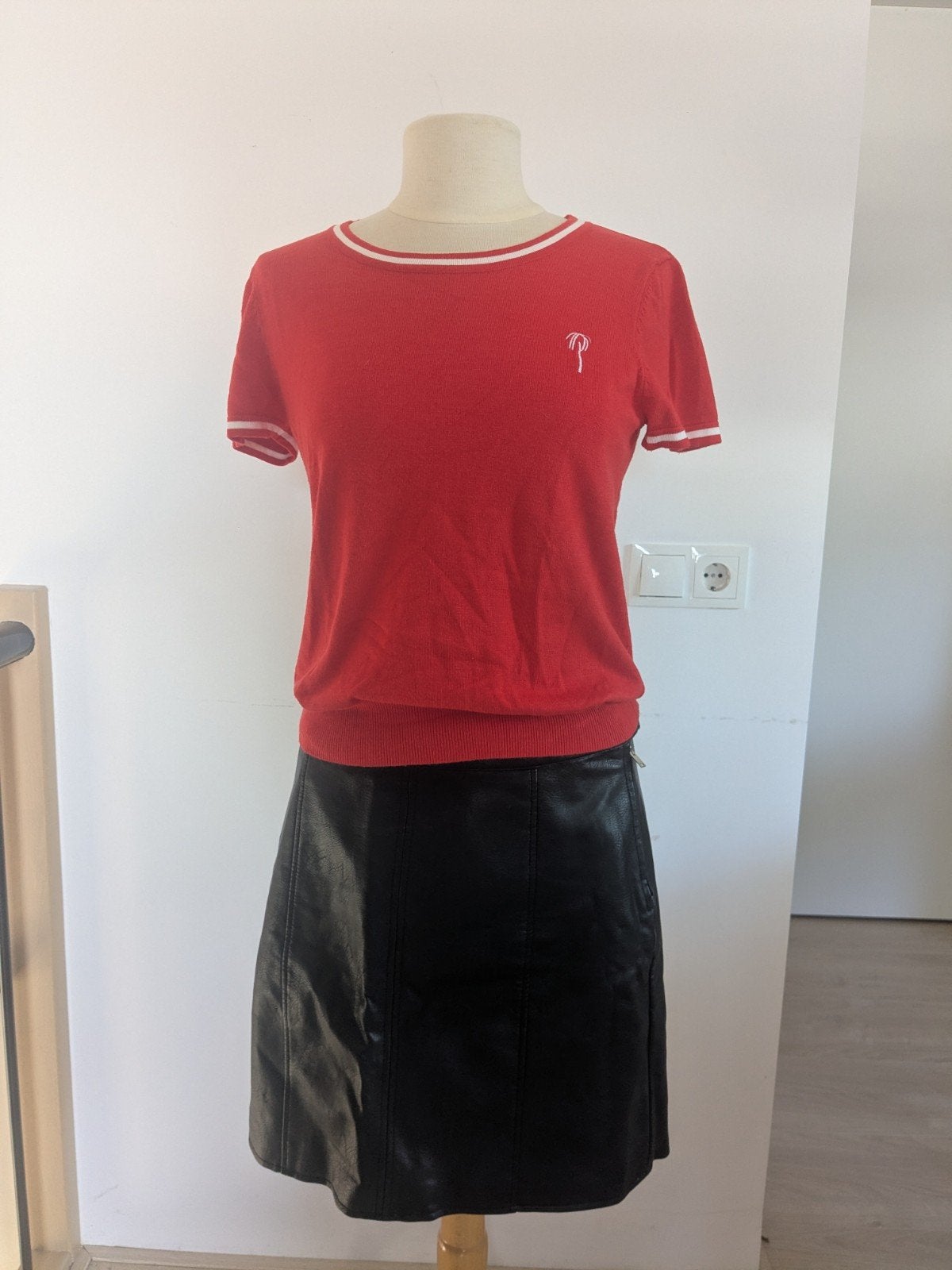 Zwart imitatie leren rokje Hema maat M, Maat 38/40 (M), Zwart, Ophalen of Verzenden, Gedragen