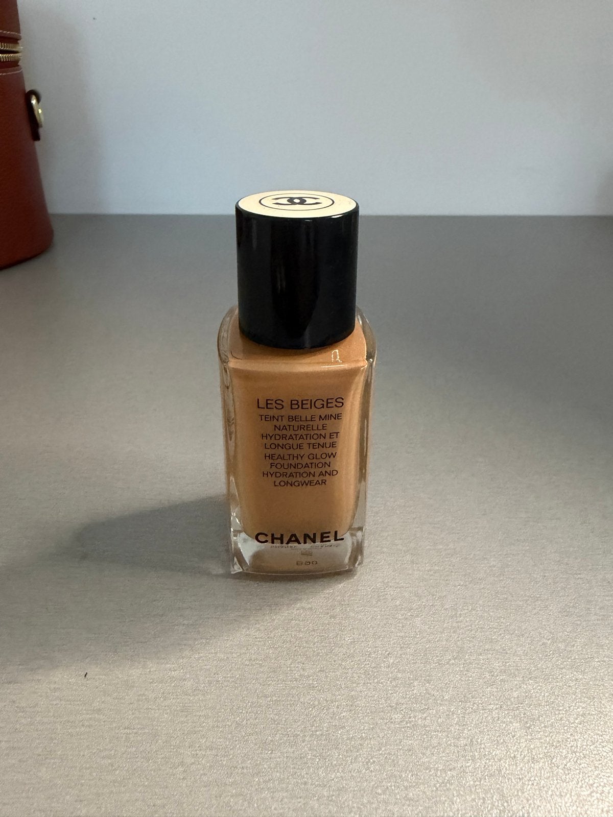 Chanel Les Beiges Teint Belle Mine Foundation B90, Beige, Zo goed als nieuw, Make-up, Verzenden