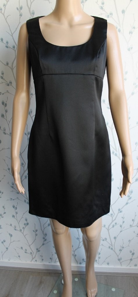 BCBG MAXAZRIA Zwart Jurkje maat 10=38, Maat 38/40 (M), Zwart, Ophalen of Verzenden, Zo goed als nieuw