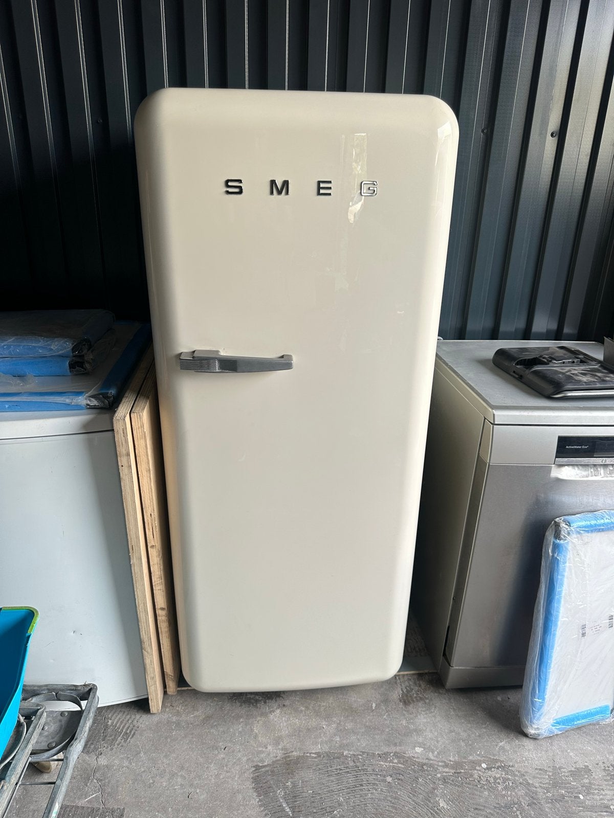 Smeg Koelkast - Crème Retro Design, Ophalen, 150 tot 200 liter, 60 cm of meer, 140 tot 160 cm