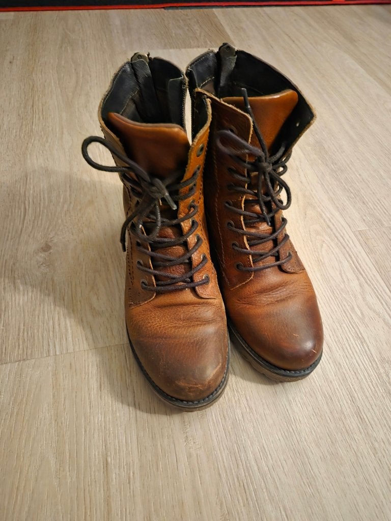Bruine leren laarsjes maat 38, Ophalen of Verzenden, Gedragen, Bruin