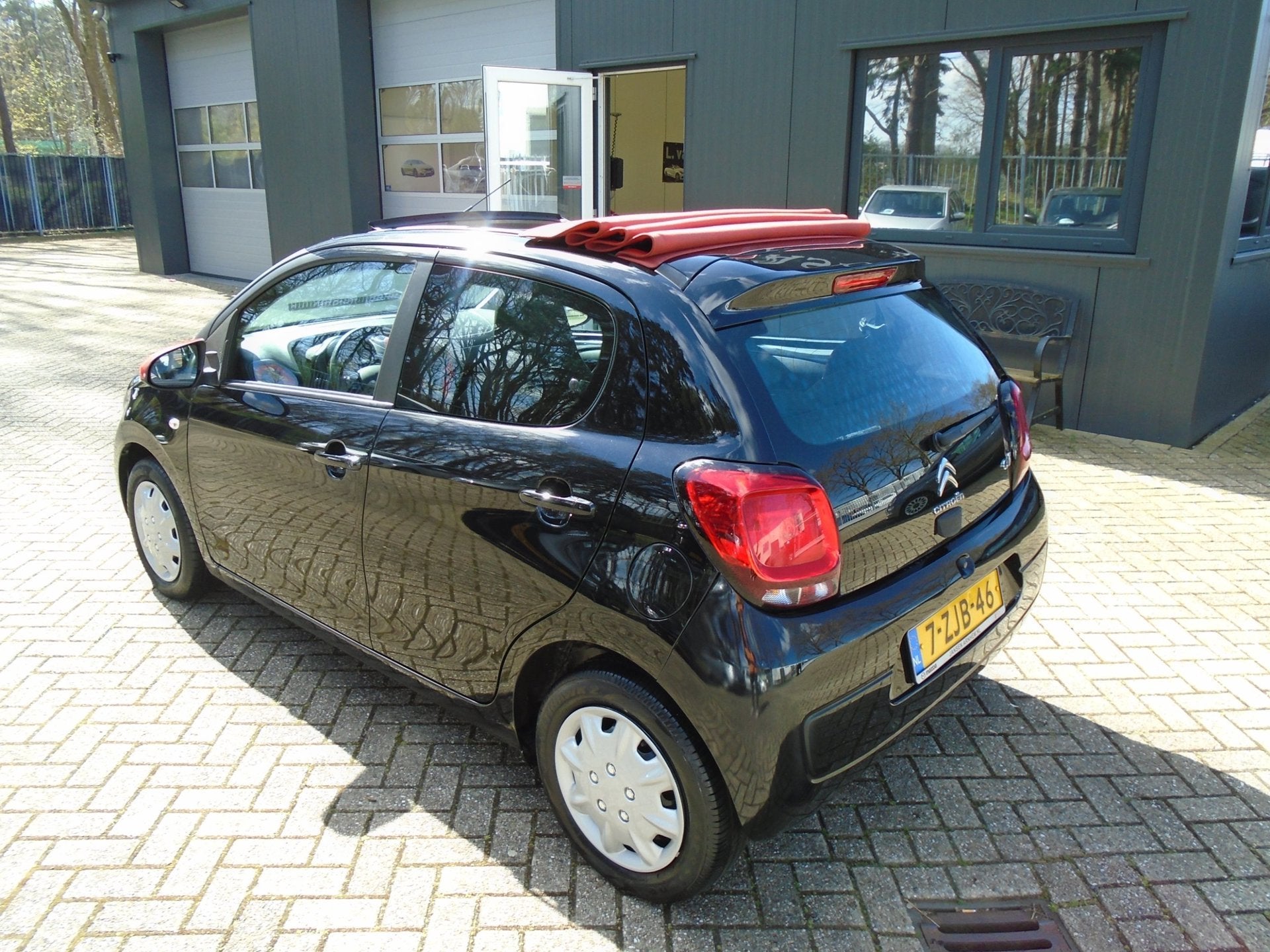 Foto 6 van Citroen C1 1.0 e-VTi Airscape Cool
