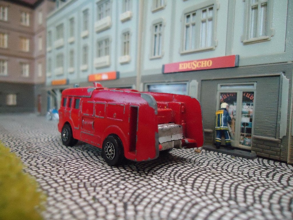 +/- 1:100 ERF brandweer bluswagen - Corgi Juniors #2, Ophalen of Verzenden, Gebruikt, Auto