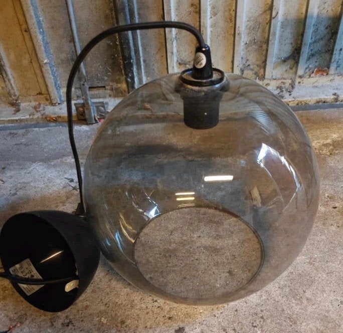IKEA Sekond hanglamp met glazen bol - Type T1634, Ophalen, Gebruikt, Modern, Industrieel, E27 (groot)