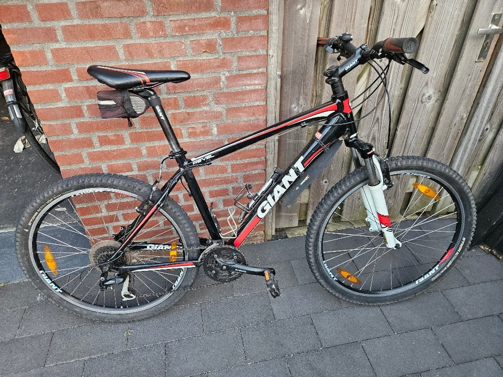 mountainbike Giant, model Revel2, Ophalen, Gebruikt, Hardtail, Velgrem
