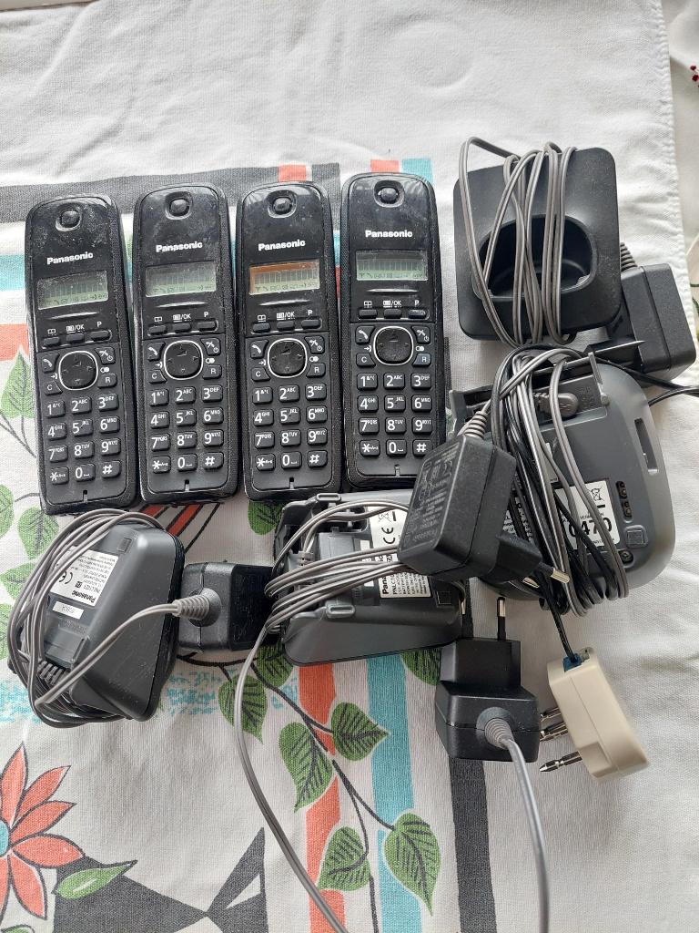 huis telefoon, Ophalen of Verzenden, Gebruikt, 4 handsets of meer