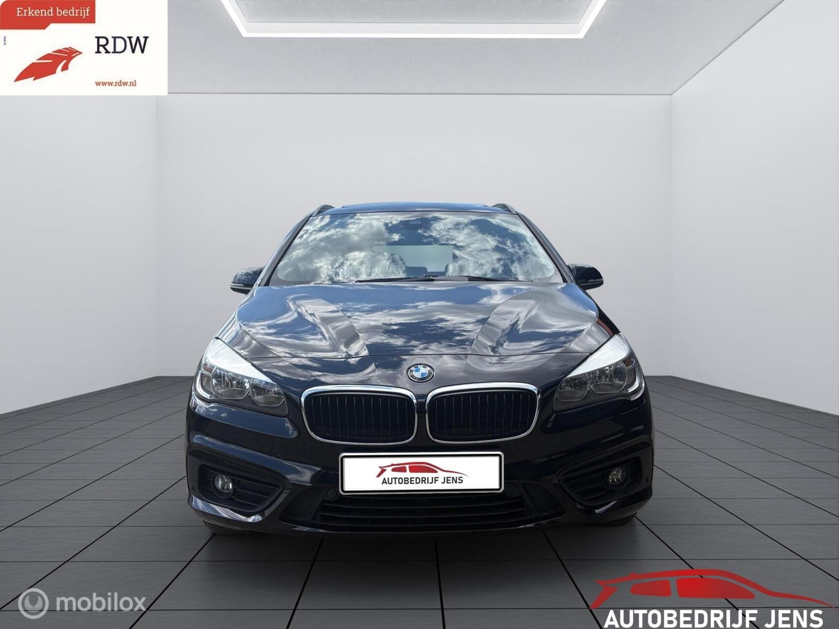 BMW 2-serie Active Tourer 218i Centennial Executive, Auto's, 136 pk, Gebruikt, Euro 6, Zwart