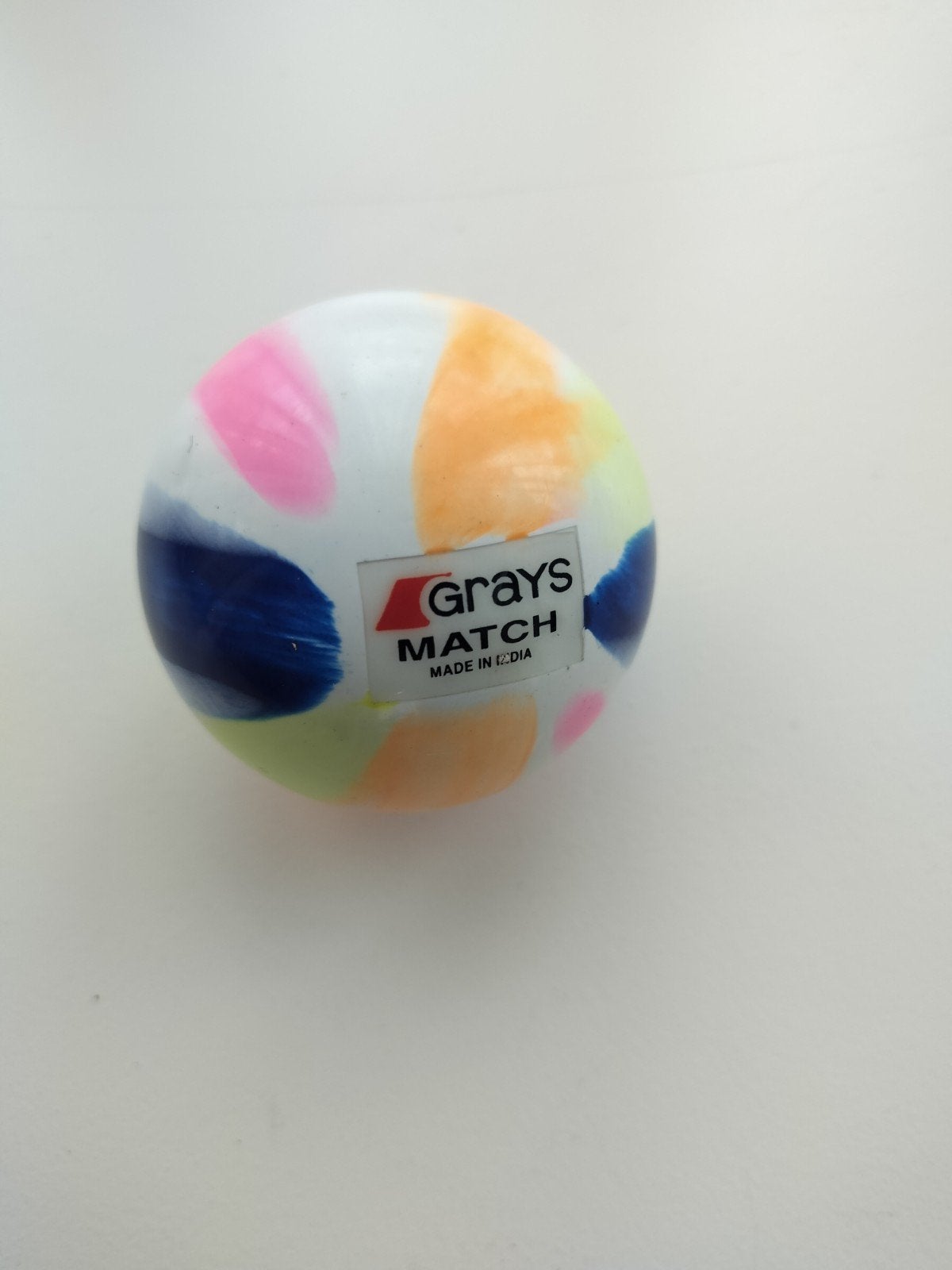 Zaal hockey bal gekleurd Grays, Ophalen of Verzenden, Zo goed als nieuw, Bal