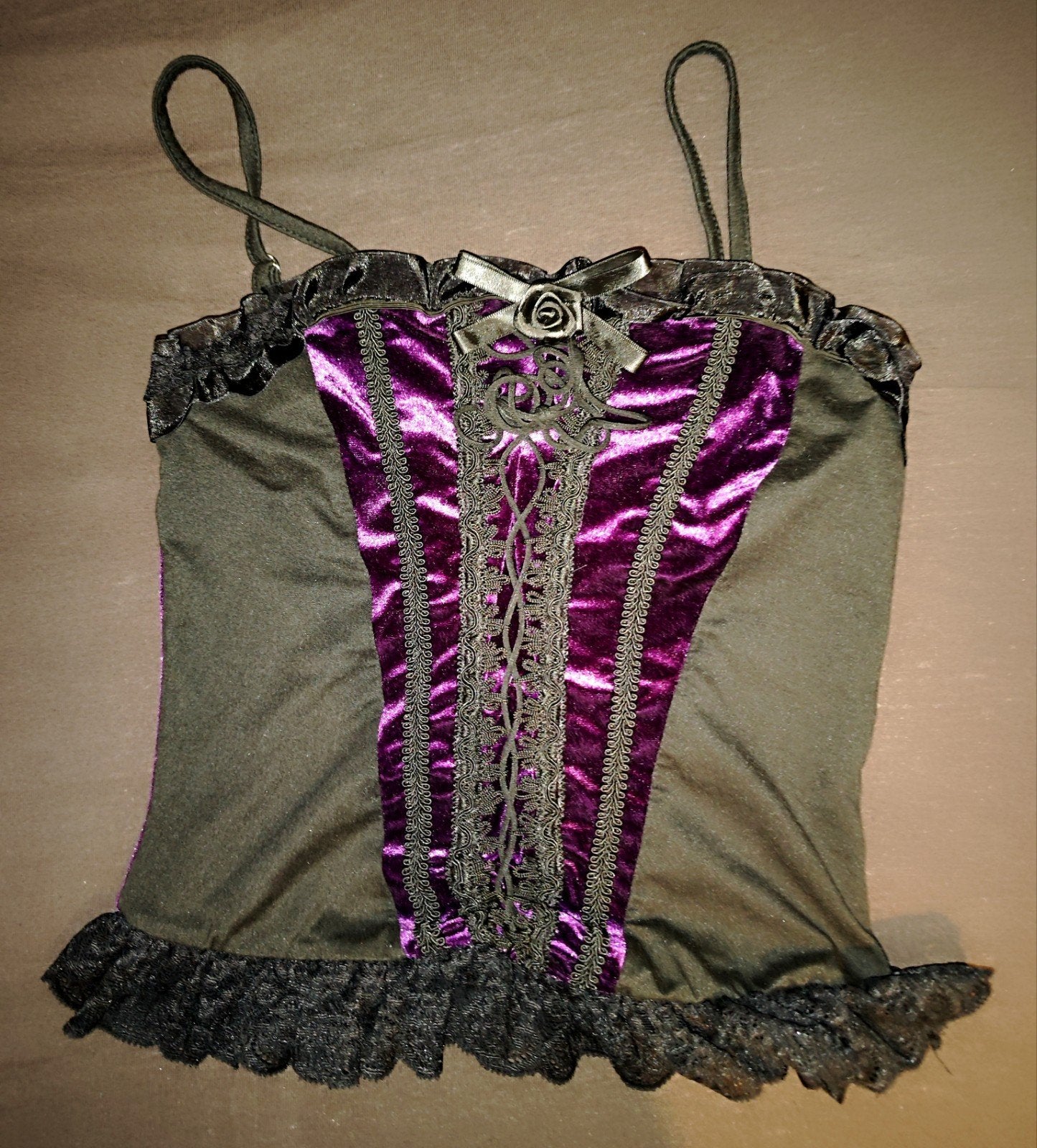 Paarse fluwelen top met kanten details, Kleding | Dames, Tops, Paars, Ophalen of Verzenden, Onbekend, Zo goed als nieuw