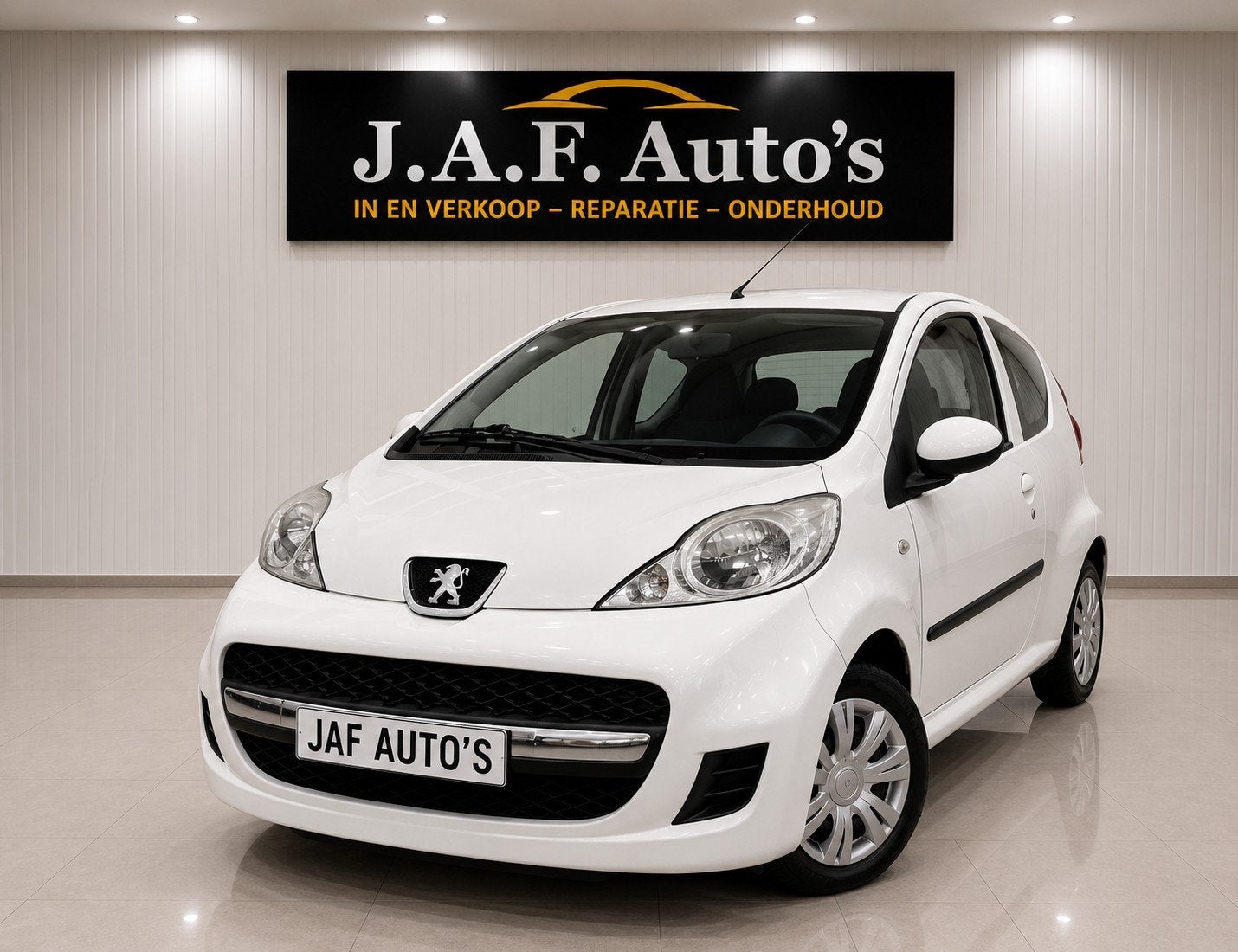 Peugeot 107 1.0 12V E-vti 2011 airco zuinig nw apk!!, Auto's, Voorwielaandrijving, Handgeschakeld, Particulier, Geïmporteerd