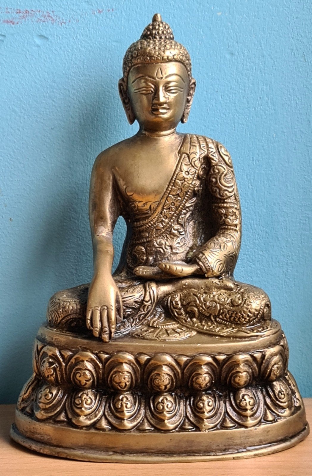 Prachtig bronzen Boeddhabeeld, 19 cm hoog, Minder dan 20 cm, Ophalen of Verzenden, Brons, Goud