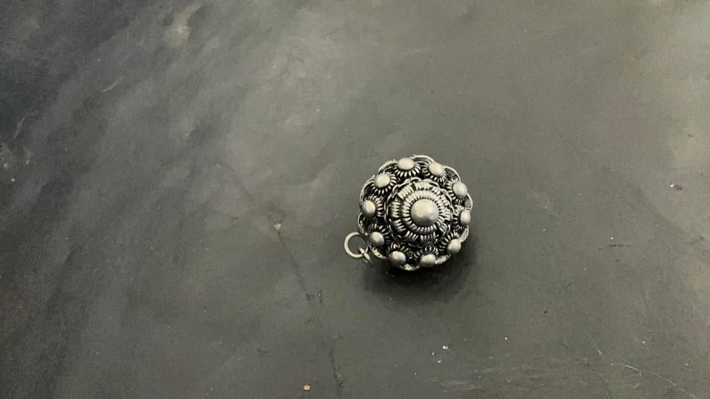Hanger dubbel zeeuwse knoop, Ophalen of Verzenden, Zo goed als nieuw, Zilver, Navelpiercing