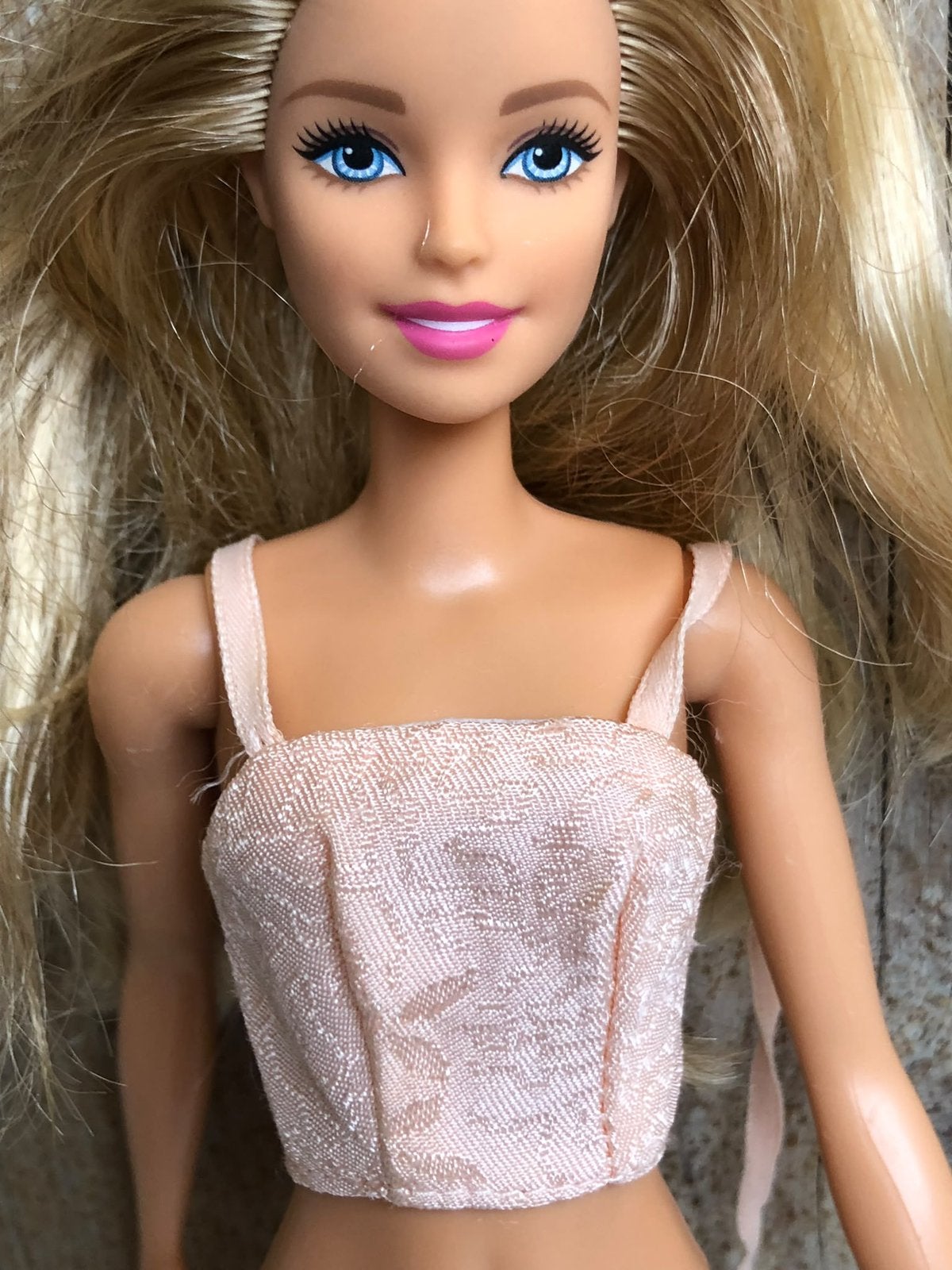 Heel chique roze topje voor Barbie, Ophalen of Verzenden, Zo goed als nieuw, Kleertjes