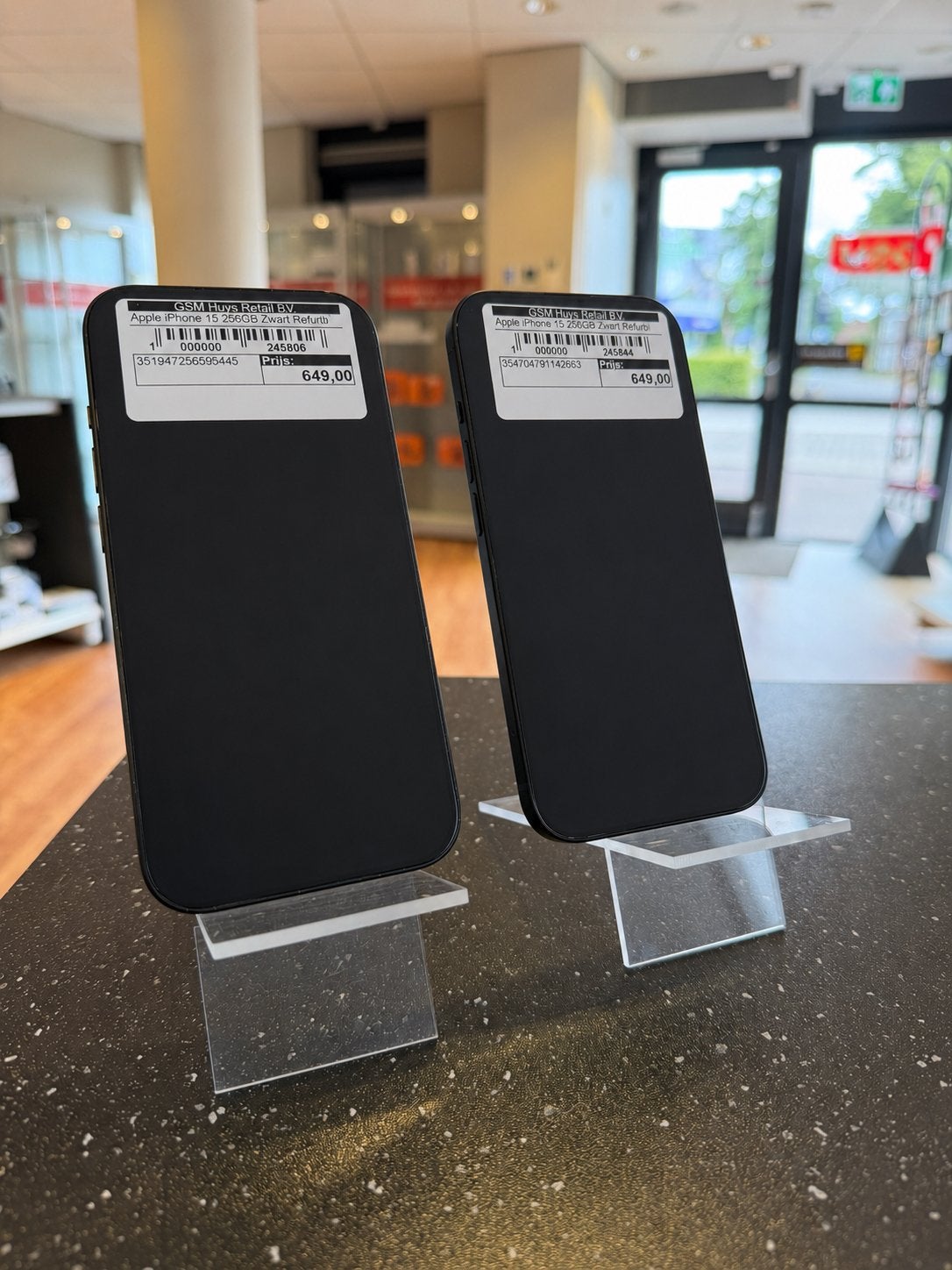 Apple iPhone 15 256GB met nieuwe accu - GSM Huys, Telecommunicatie, IPhone 15, Zwart, Refurbished, Ophalen