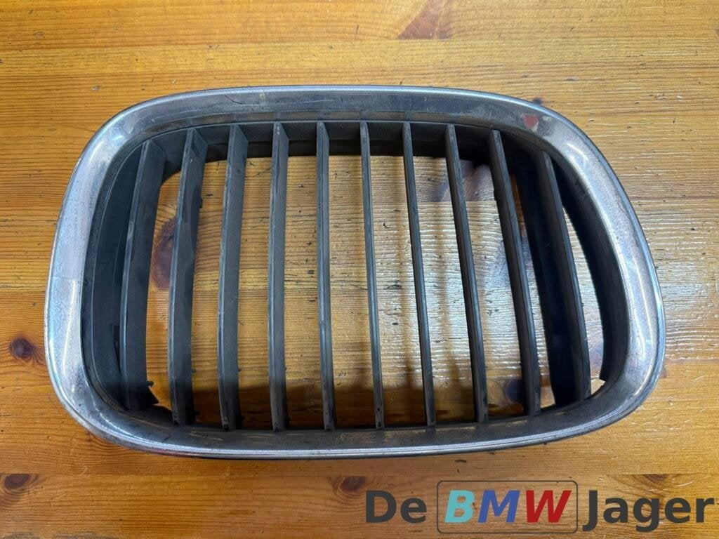 Grill rechts BMW 5-serie E39 8159312, Auto-onderdelen, Gebruikt, Ophalen of Verzenden, BMW, BMW
