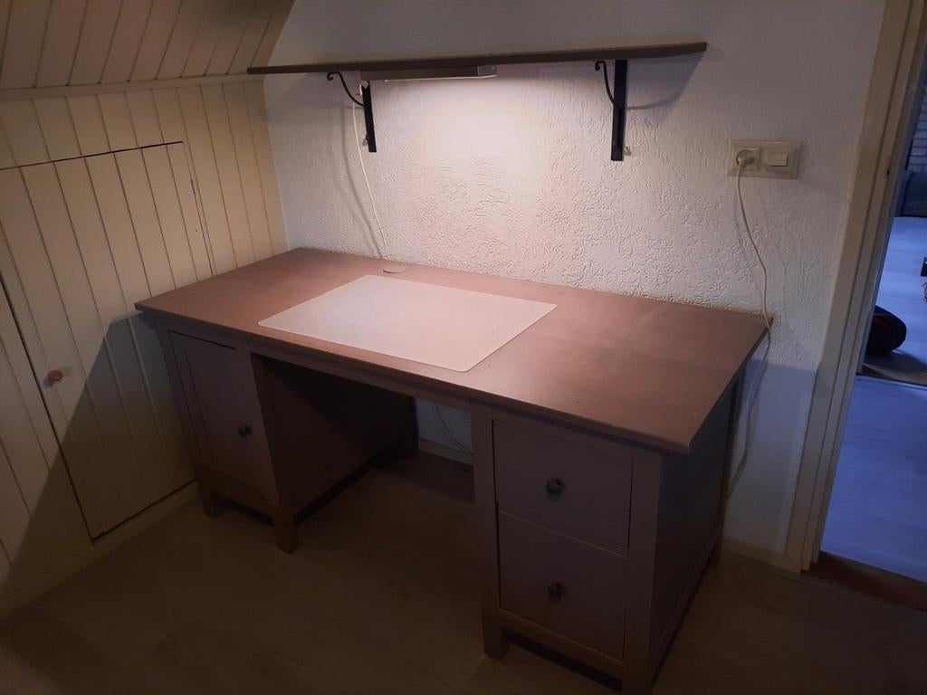 Bureau, Ophalen