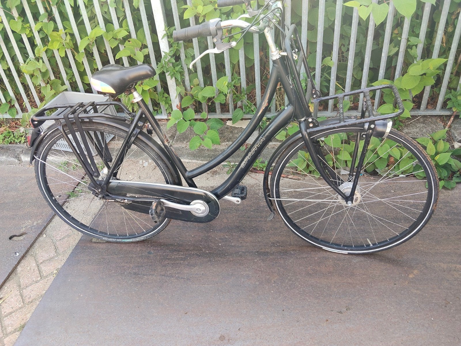 SPARTA GRANNY. 28 INCH. 3 VERSNELLINGEN. (ZIE BESCHRIJVING), Ophalen, Sparta, Gebruikt, Versnellingen