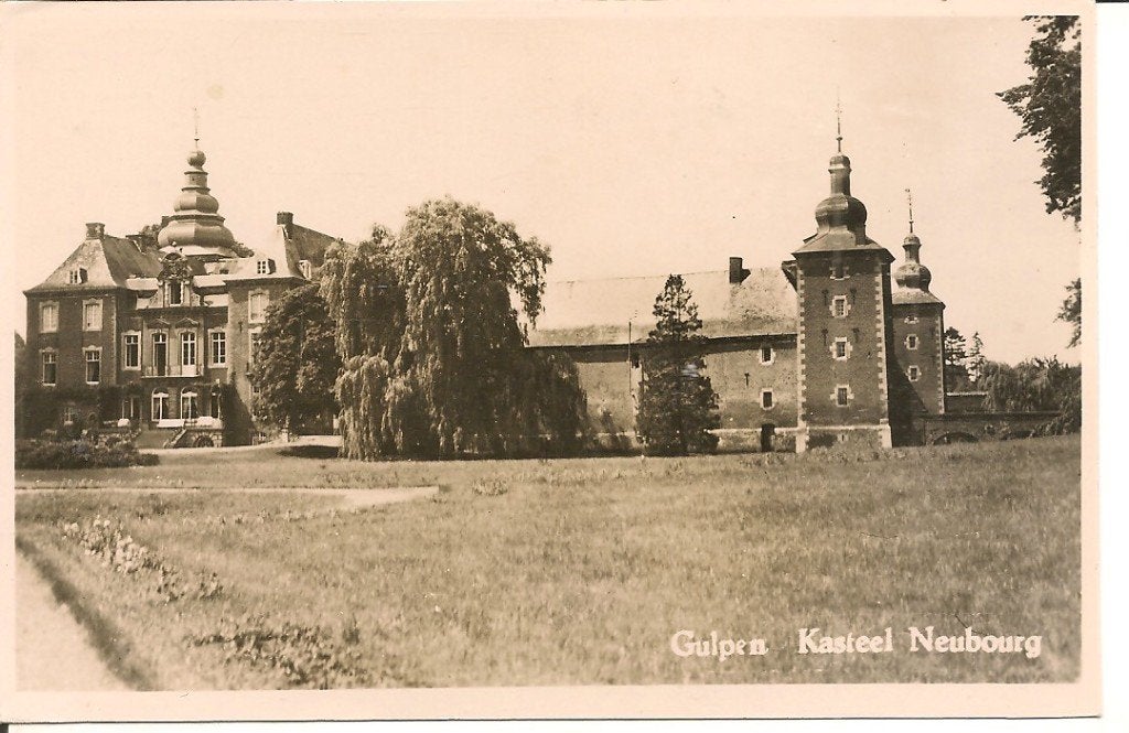 Oude Ansichtkaart Kasteel Neubourg Gulpen 1977, Ophalen of Verzenden, 1960 tot 1980, Gelopen, Limburg