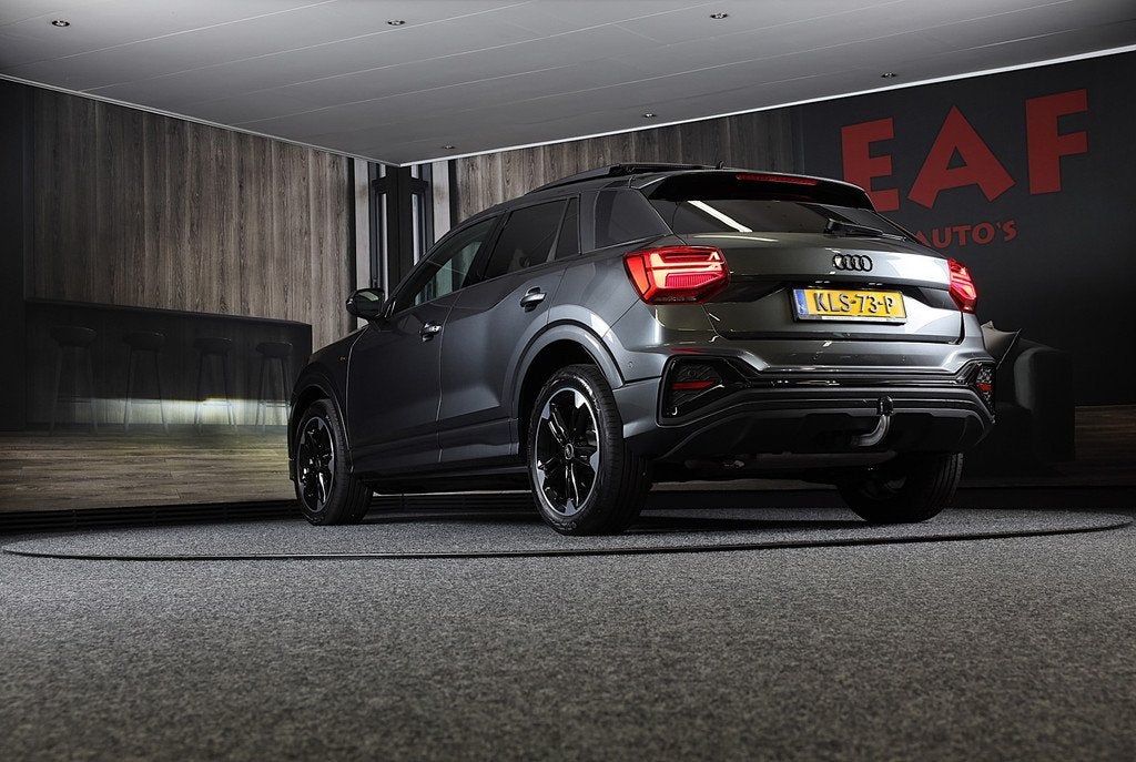 Audi Q2 35 TFSI S Line / 150 PK / AUT / Virtual Cockpit / Na, 4 cilinders, 150 pk, Leder en Stof, 690 kg