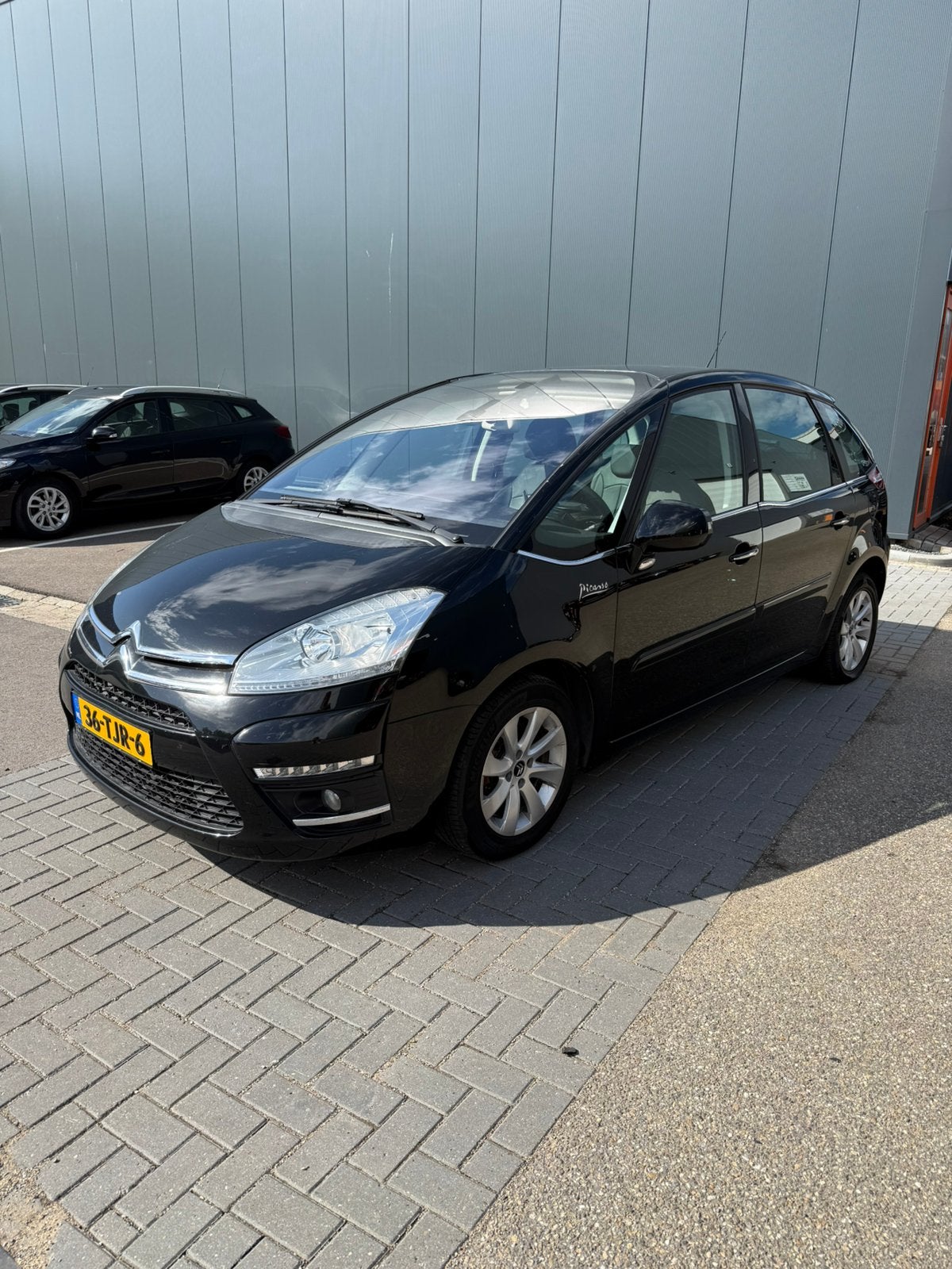 Citroën C4 Picasso 1.6 benzine automaat 5-p 2012  leer navi, Auto's, Citroën, Dealer onderhouden, 15 km/l, Zwart, Zwart