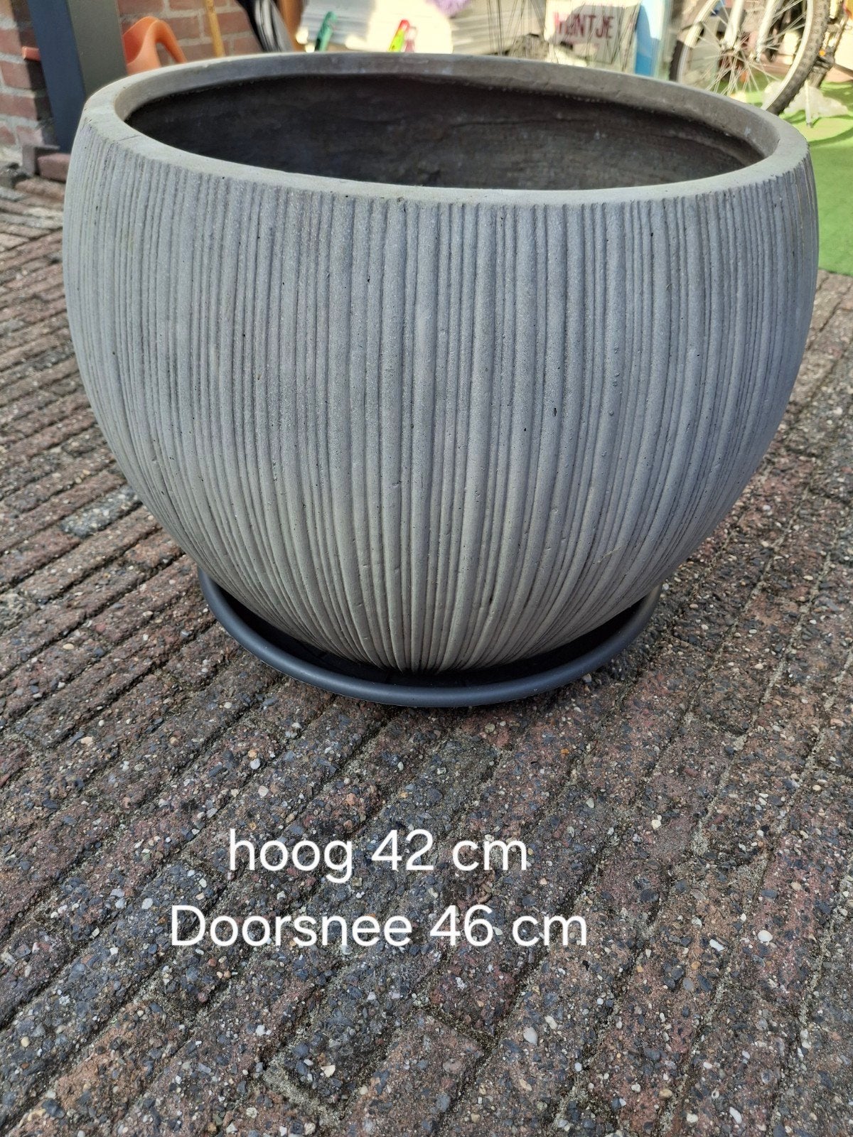 Grote ronde bloempot van stenen  beton look , 42x46 cm, Ophalen, Gebruikt, Rond, Balkon