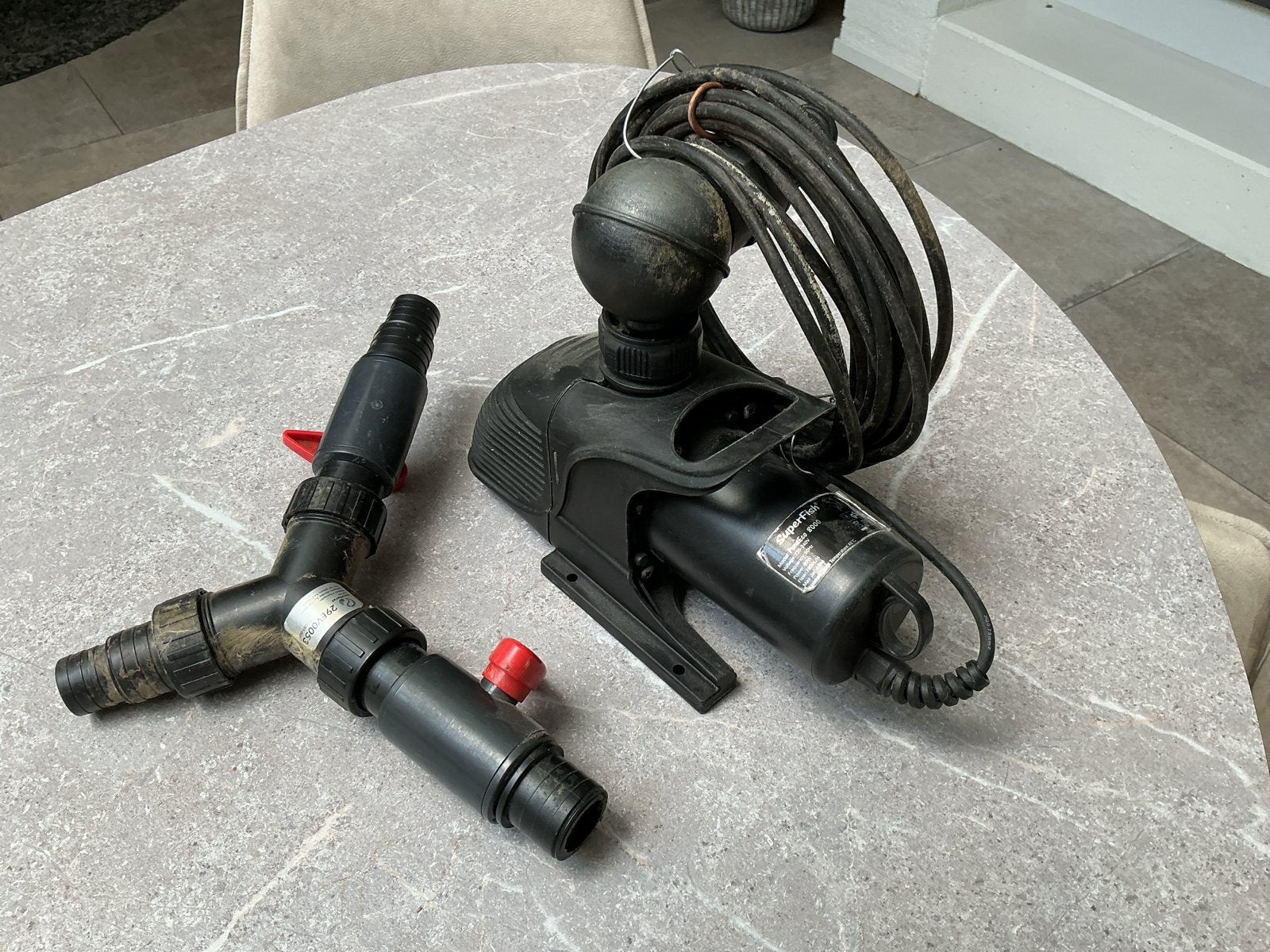SuperFish PondEco 8000 vijverpomp met splitter, Ophalen of Verzenden, Gebruikt, Vijverpomp