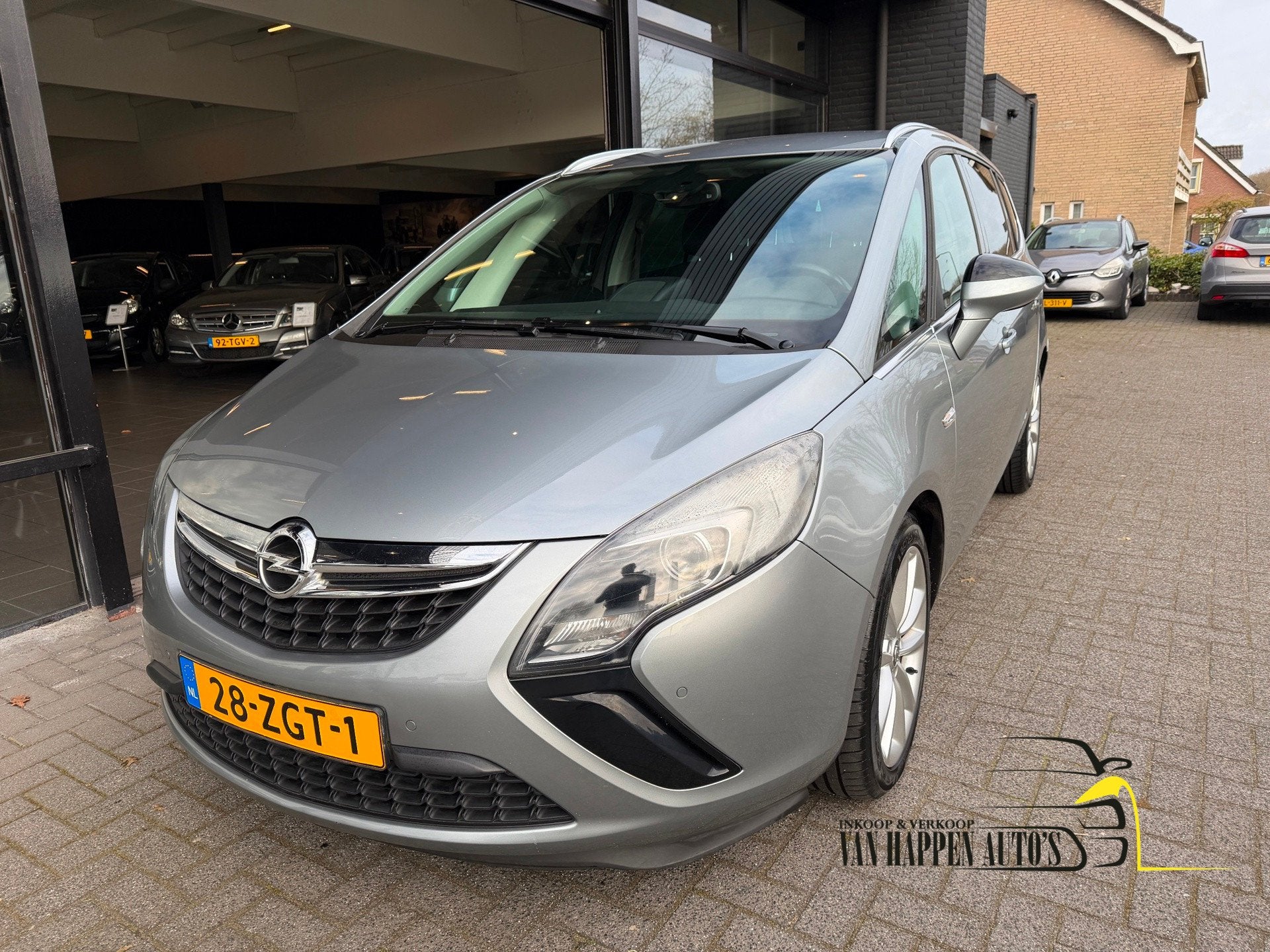 Opel Zafira Tourer 1.4 Cosmo / apk 4-2027, Auto's, Opel, Euro 5, Stof, Zwart, 4 cilinders