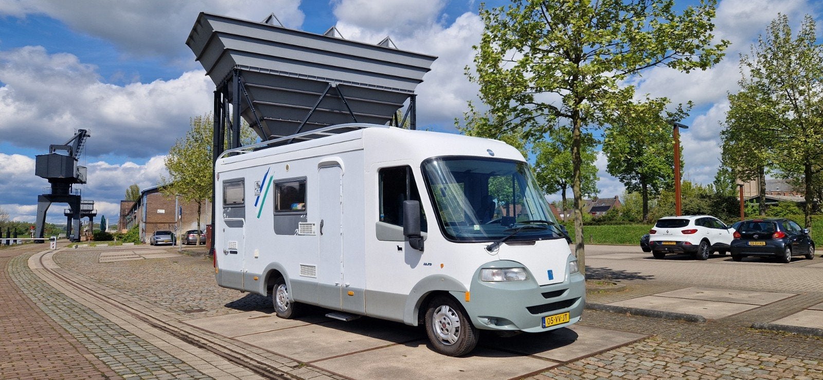 te koop mooie camper. 4 personen met trekhaak   en douche, Integraal, Standaard zit, Ringverwarming, Fiat