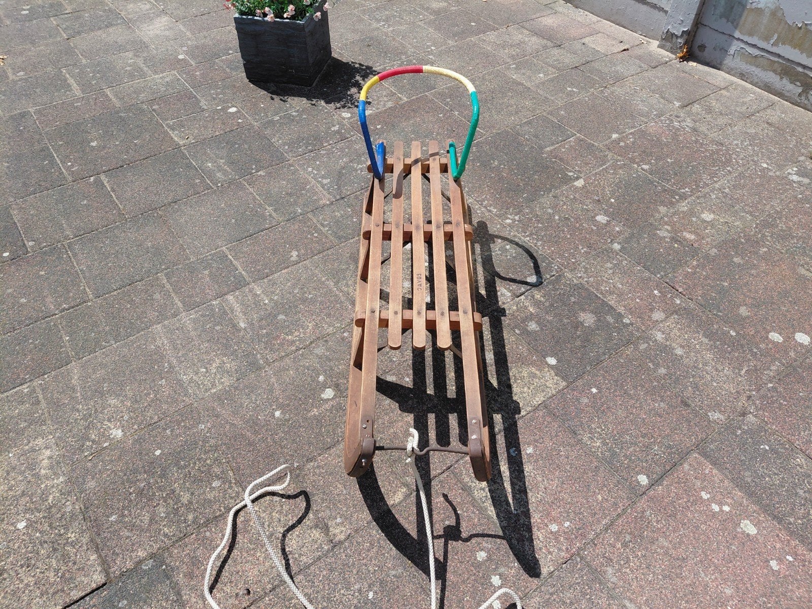 Houten slee met rugleuning - Davos model, Ophalen of Verzenden