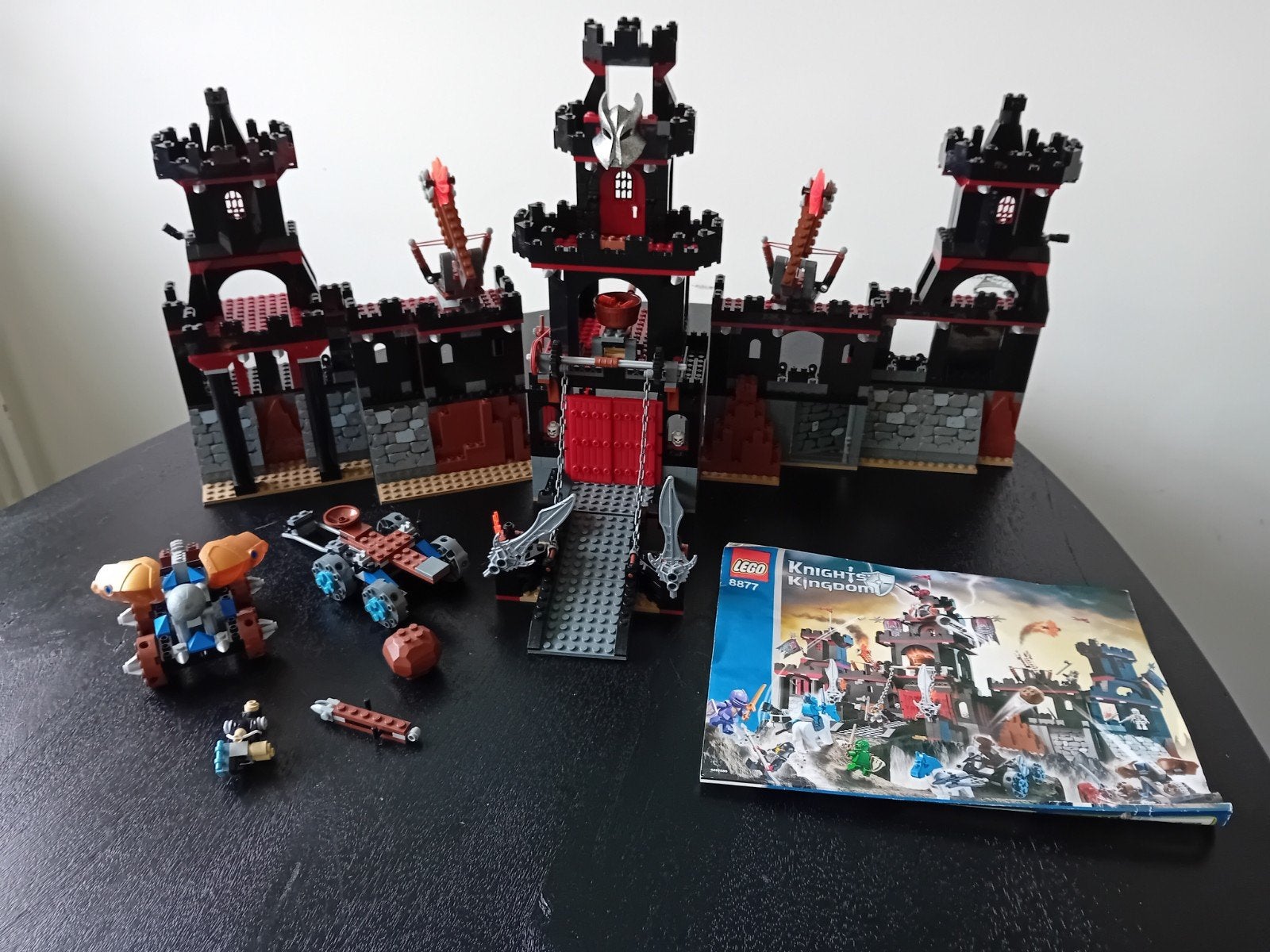 Vladeks dark fortress lego set 8877, Kinderen en Baby's, Gebruikt, Lego, Ophalen of Verzenden, Losse stenen