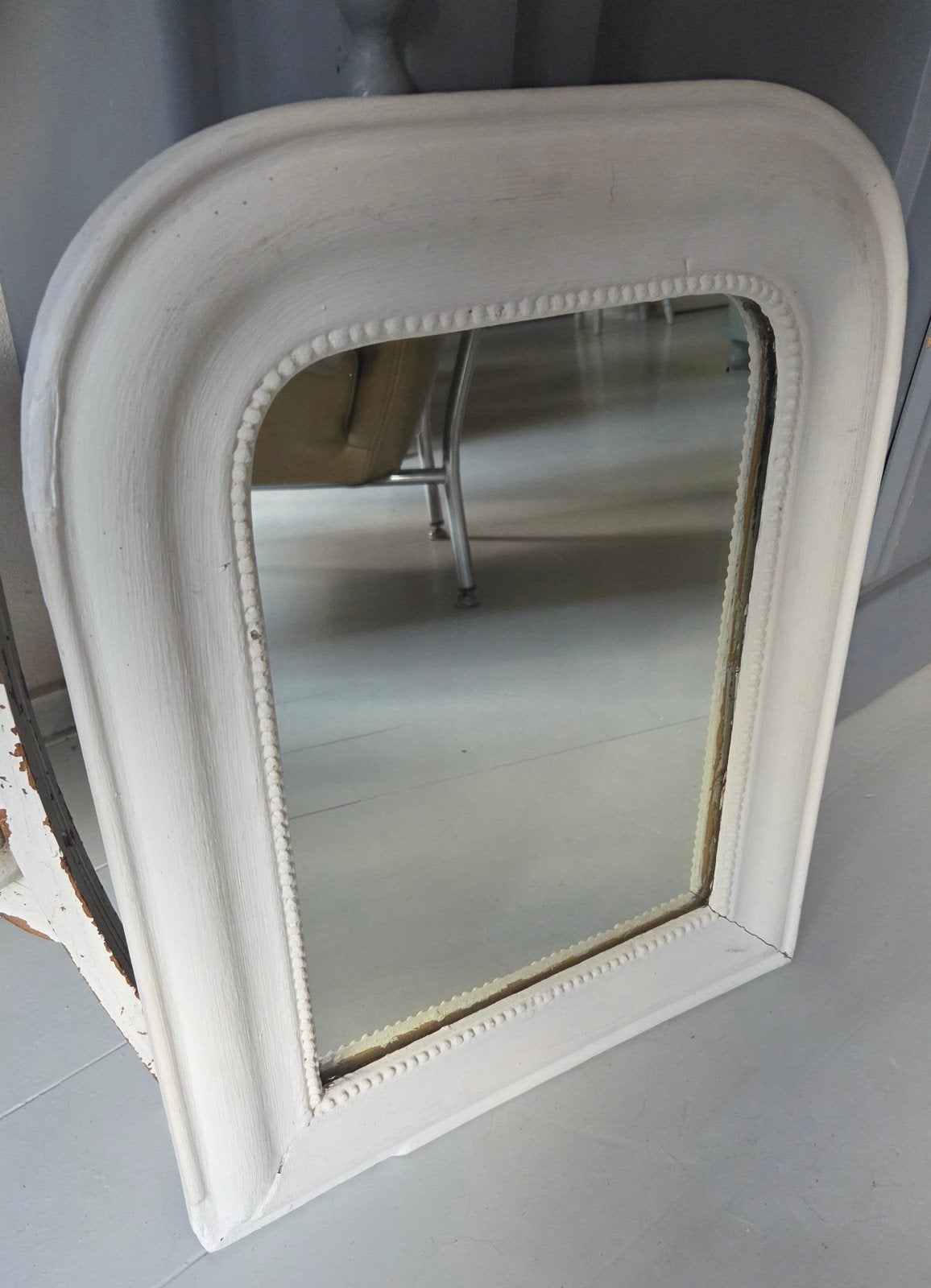 Oud Frans Brocante spiegeltje met parelrand originele houten, Ophalen