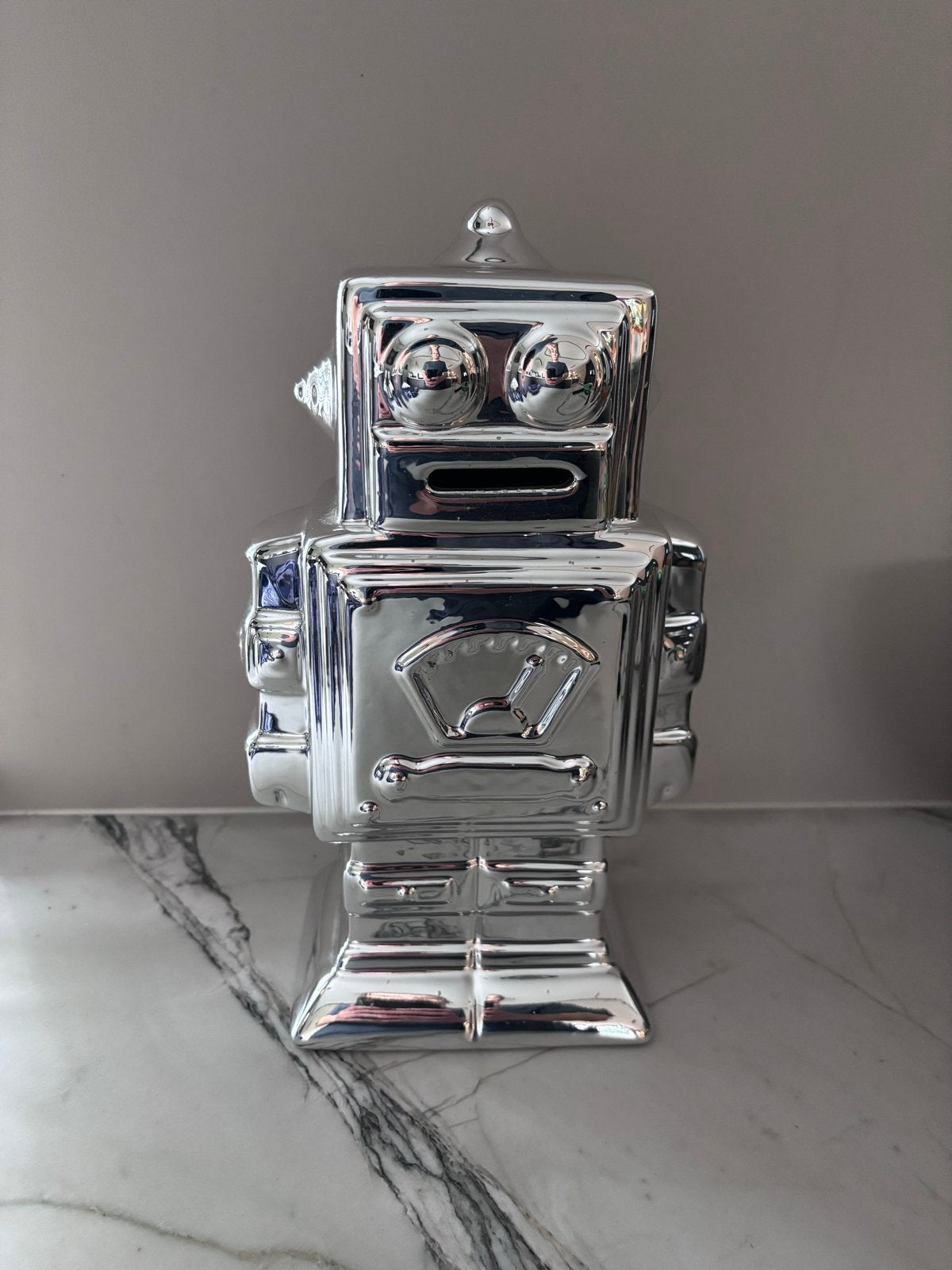 Grote Robot Spaarpot - Zilverkleurig Aardewerk (25 cm), Ophalen of Verzenden, Gebruikt, Steen, Aardewerk of Keramiek, Overige thema's