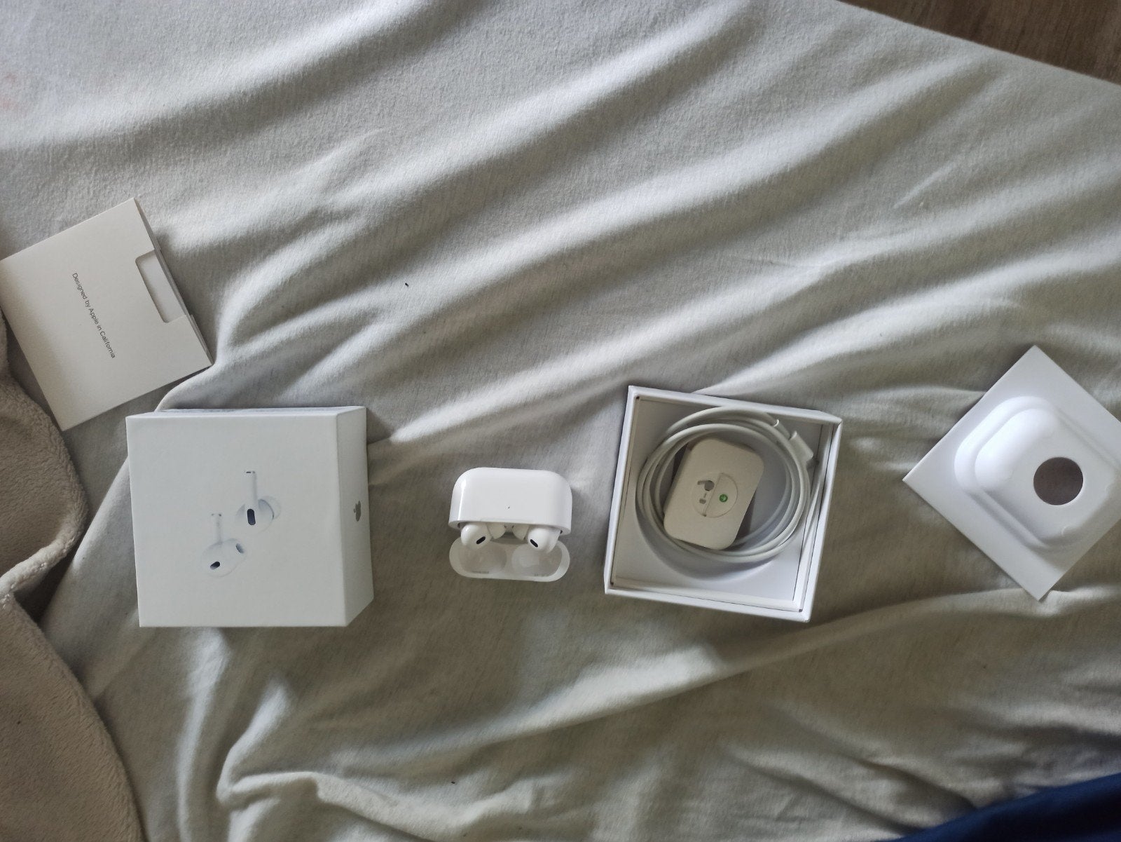 Zo goed als nieuwe Apple AirPods Pro 2 met toebehoren