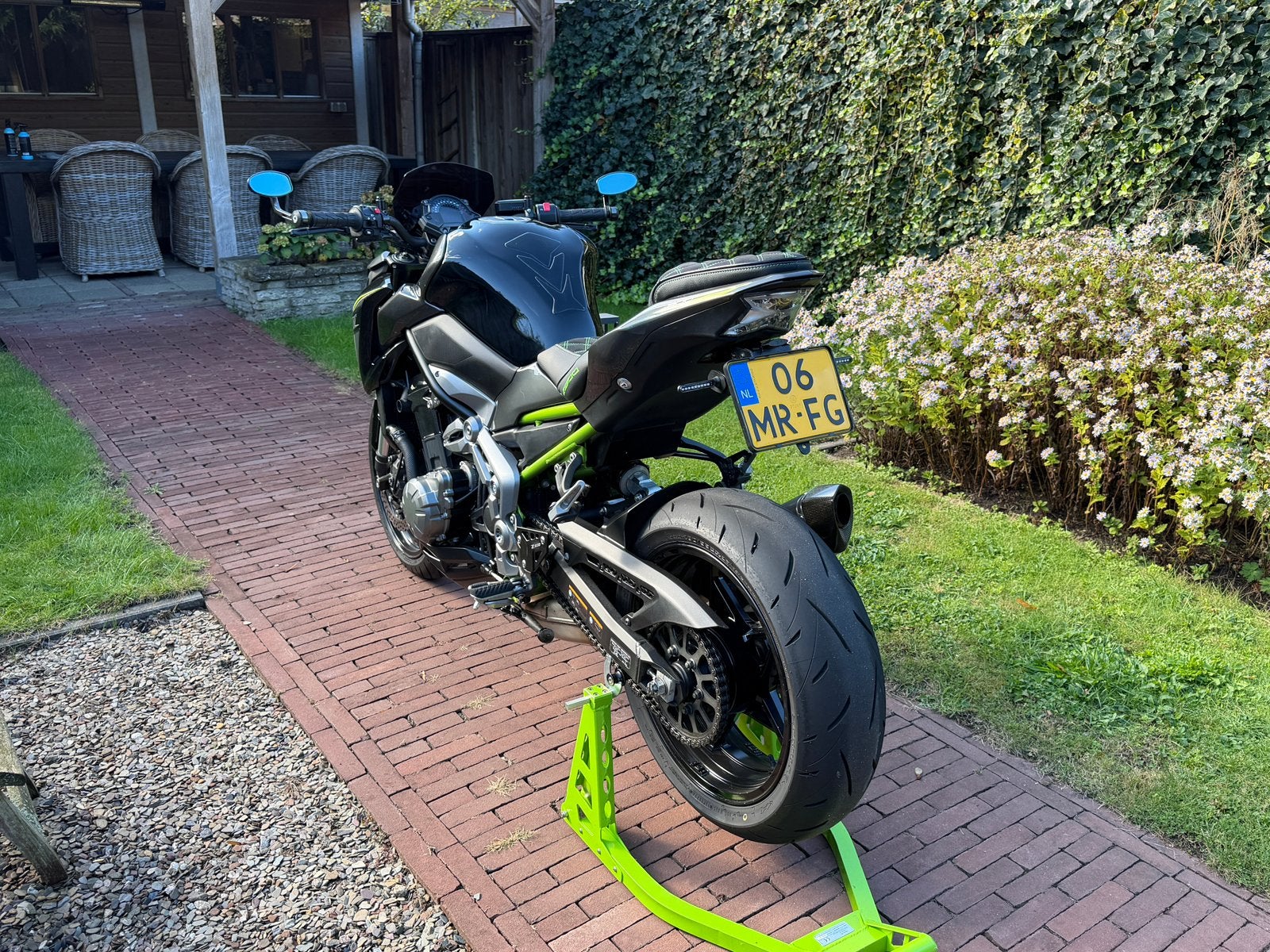 Kawasaki Naked Z900 ABS|AKRAPOVIC|RIZOMA|COSTUM|ZEER NETJES|, Occasion, Kawasaki, 4 cilinders, Motorrijbewijs A