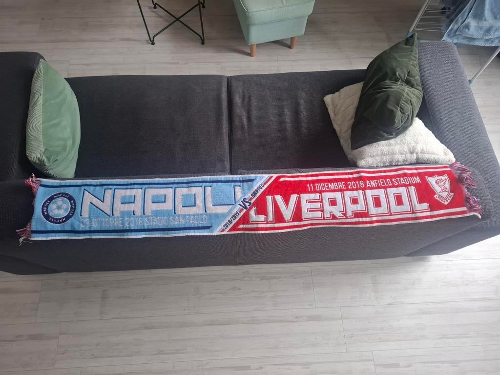 Sjaal Napoli vs Liverpool, Ophalen of Verzenden, Zo goed als nieuw, Buitenlandse clubs, Vaantje of Sjaal