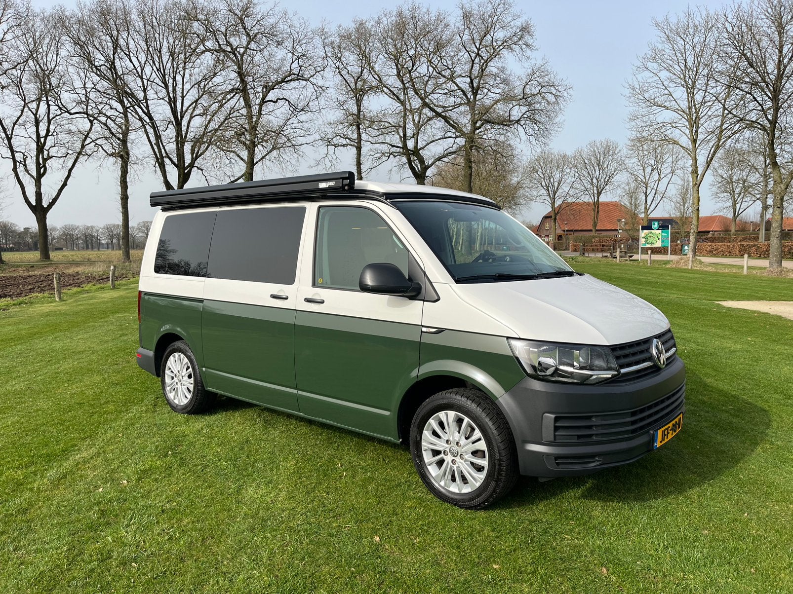 Volkswagen Transporter T6 Camper, Caravans en Kamperen, Buscamper of Camperbus, Volkswagen, Koelkast, Treinzit