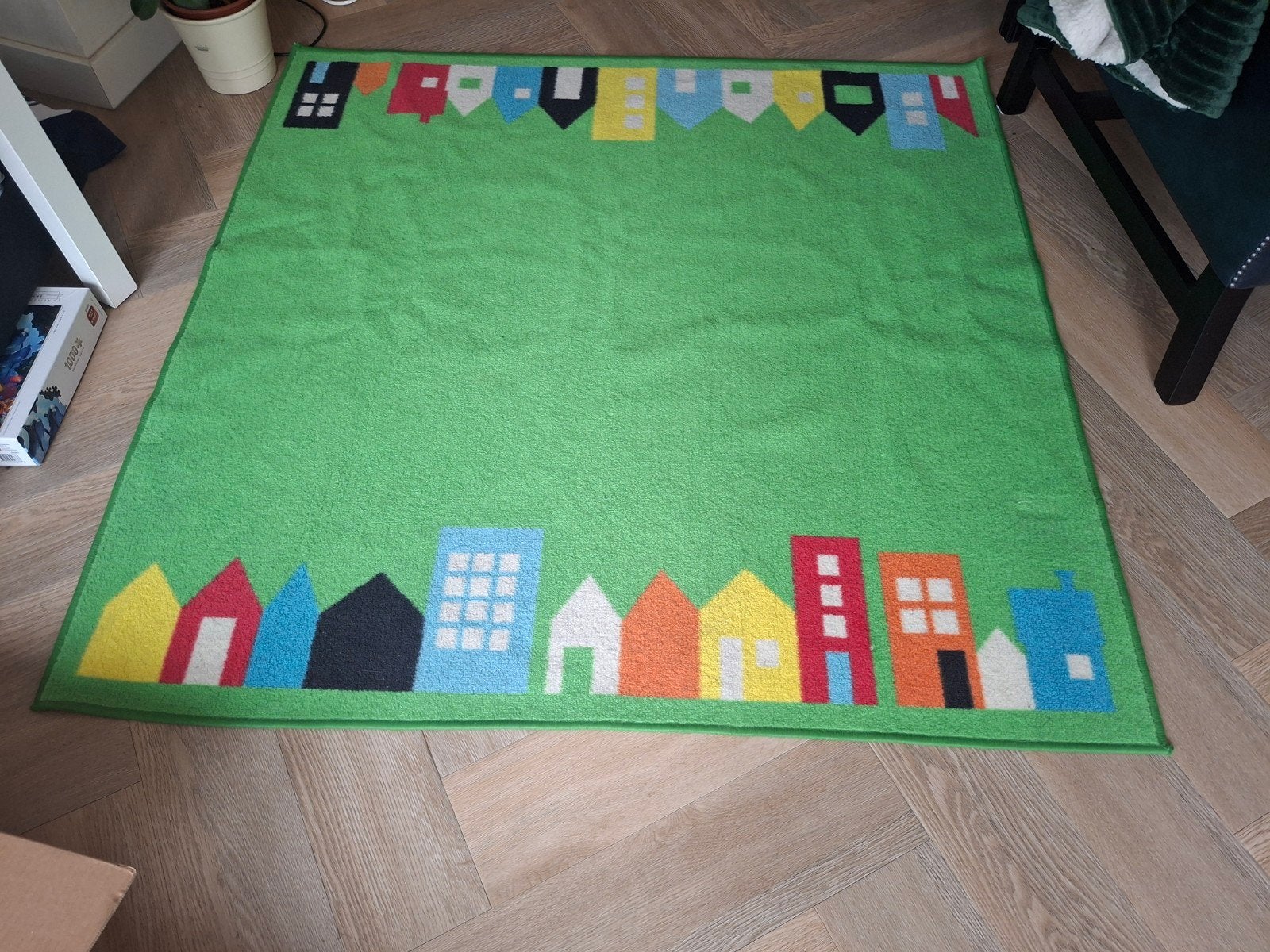 Ikea speelkleed/tapijt 134x134 cm met huisjes, Ophalen, Gebruikt, 100 tot 150 cm, 100 tot 150 cm
