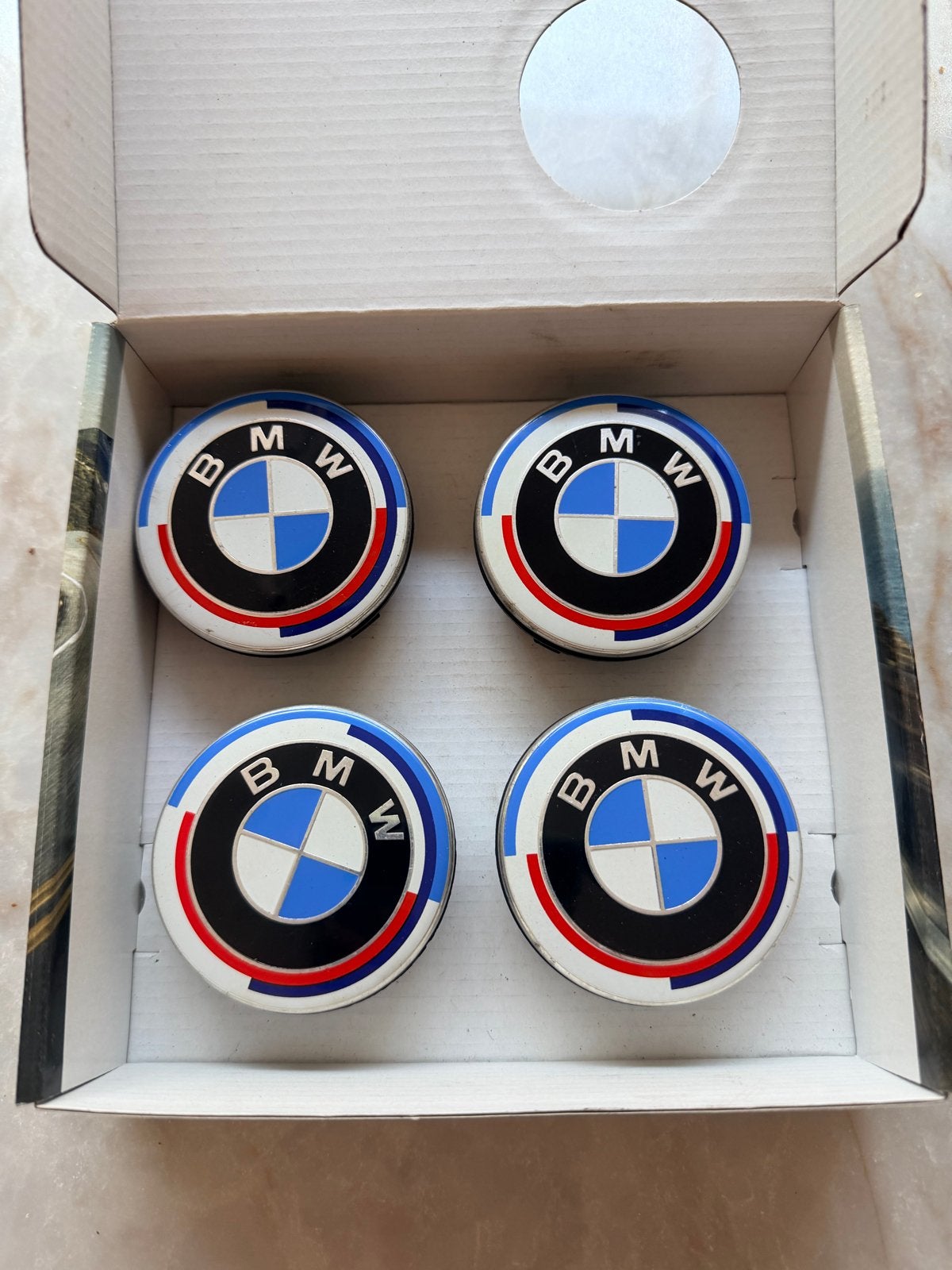 BMW 50YR M Zwevende Naafdoppen 68mm Set van 4 - Aftermarket, Auto diversen, Tuning en Styling, Ophalen of Verzenden