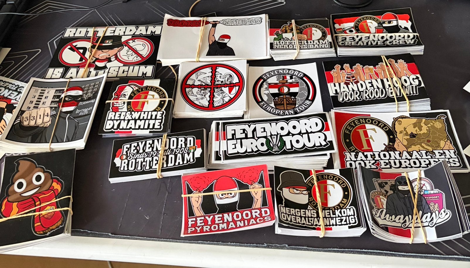 Mixen te koop, Diversen, Vlaggen en Wimpels, Ophalen of Verzenden, Zo goed als nieuw