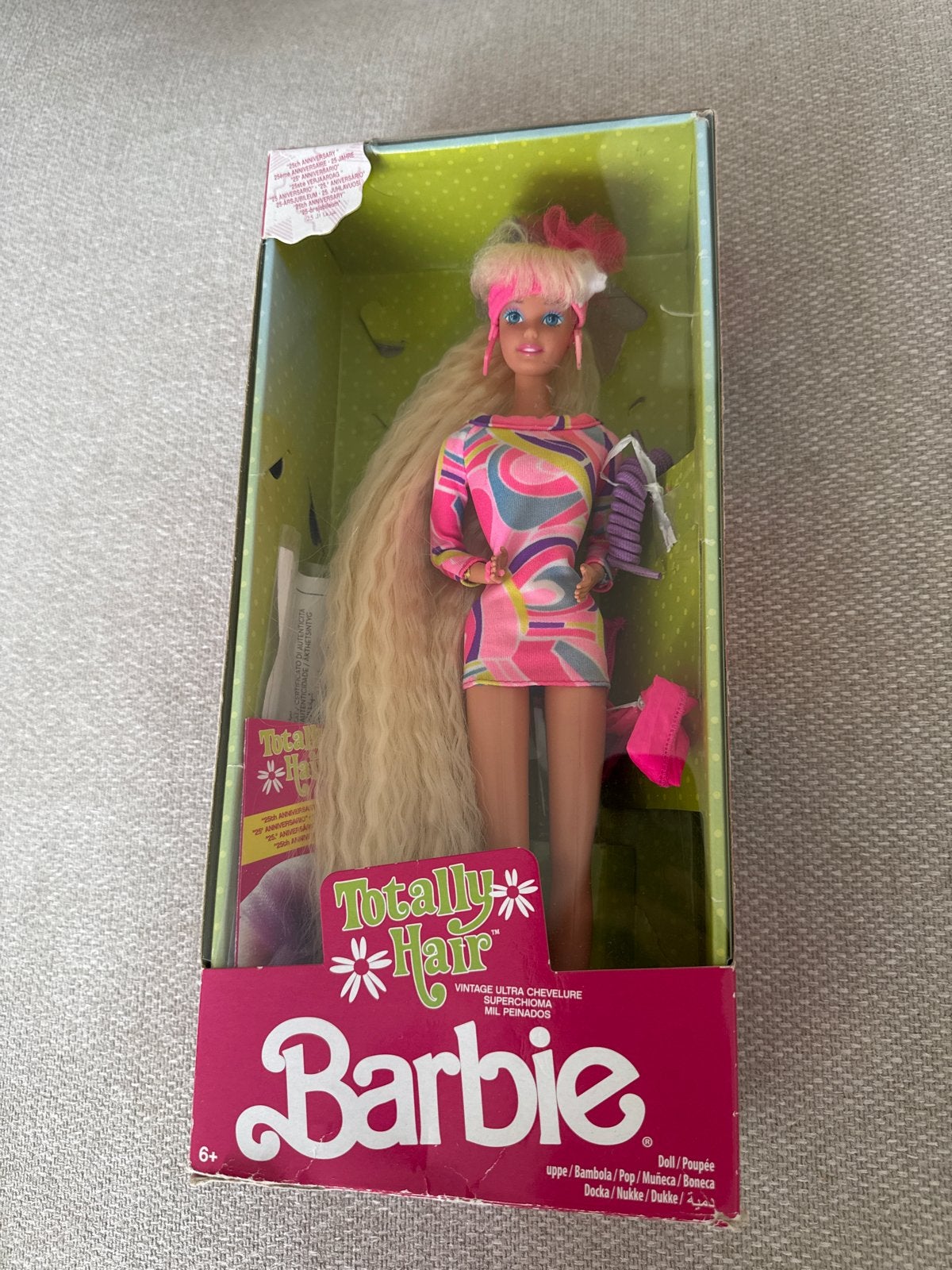 Foto 6 van Totally Hair Barbie 25th anniversary