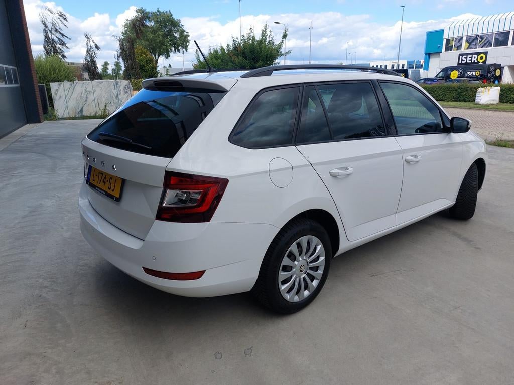 Skoda Fabia Combi 1.0 TSI Ambition Airco/NAV /Dakrail 7-2021, Voorwielaandrijving, Stof, Gebruikt, 95 pk