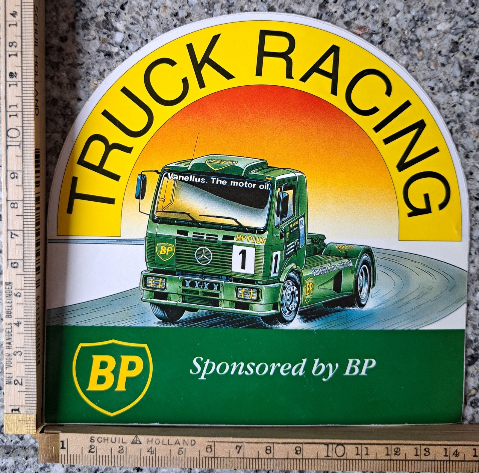 Vintage sticker Truck Racing BP benzinestation benzinepomp, Verzamelen, Ophalen of Verzenden, Zo goed als nieuw, Auto of Motor
