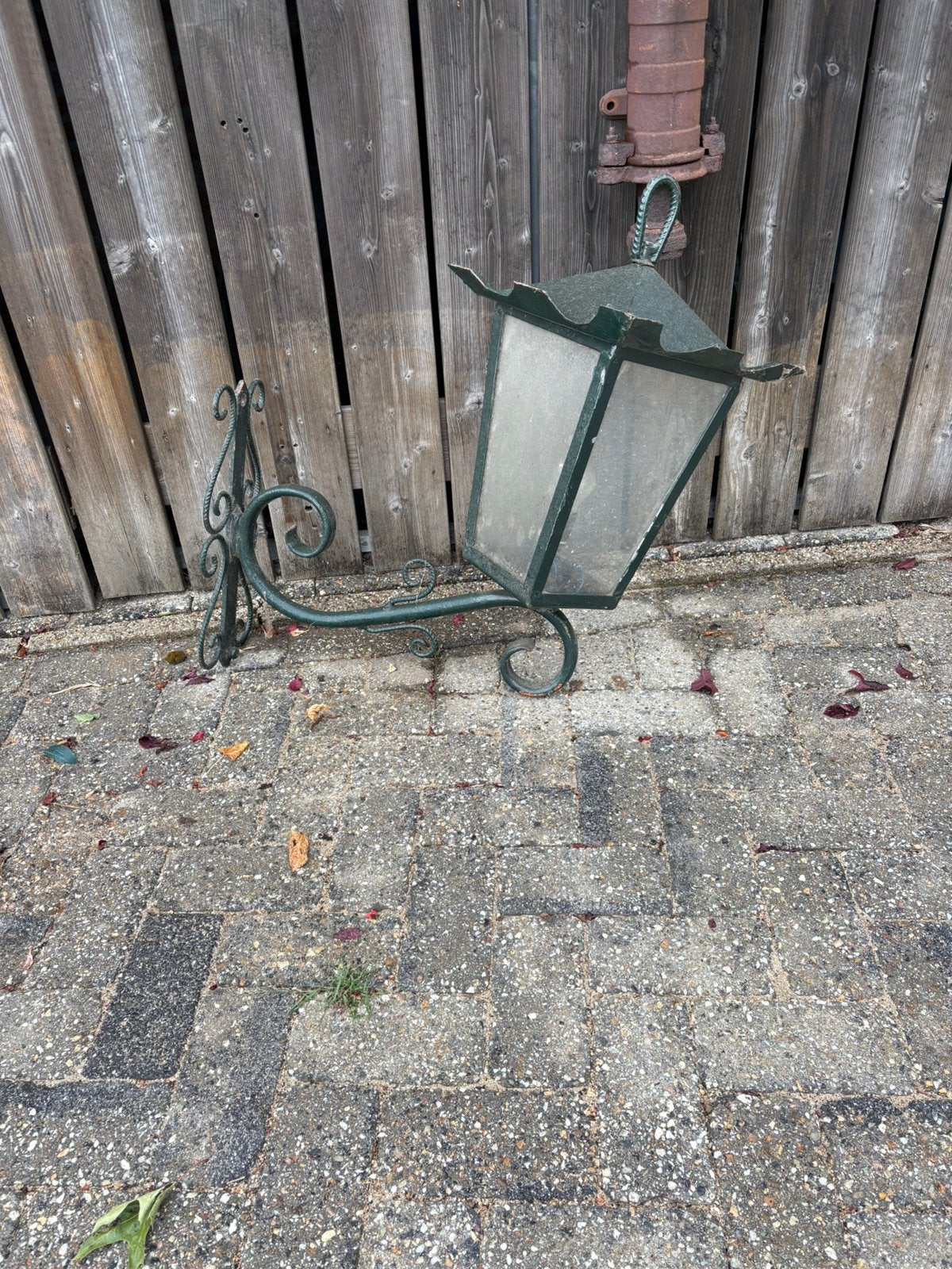 Oude handgemaakte smeedijzeren buitenlamp, Ophalen, Gebruikt, Wandlamp, Netvoeding