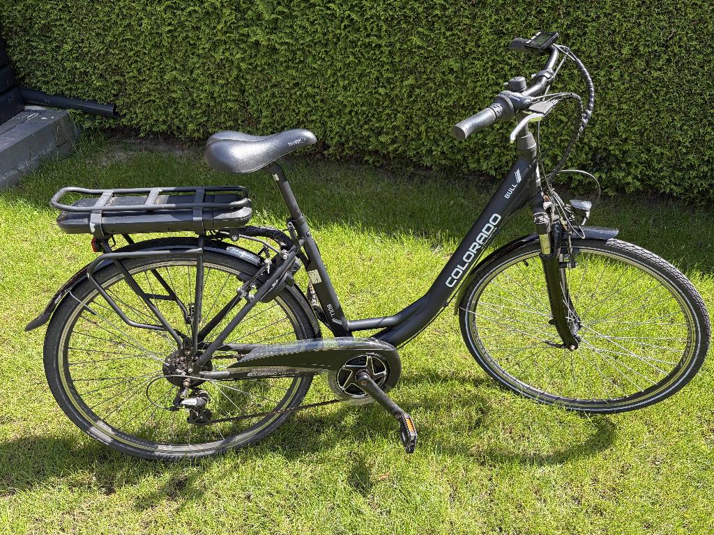 Elektrische damesfiets Colorado Bull, Fietsen en Brommers, Zo goed als nieuw, 47 tot 51 cm, 50 km per accu of meer, Ophalen