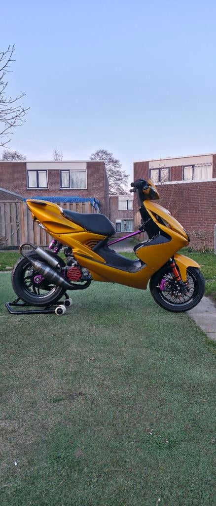 Aerox 115cc 40+pk, Fietsen en Brommers, Scooters | Yamaha, Zo goed als nieuw, Aerox, Tweetakt, Ophalen of Verzenden