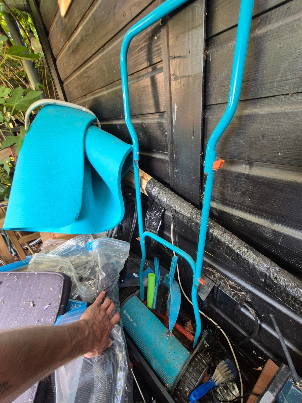 Gratis Gardena Grasmaaier - Inklapbaar, Tuin en Terras, Grasmaaiers, Ophalen, Gebruikt, Handgrasmaaier, Kooimesmaaier