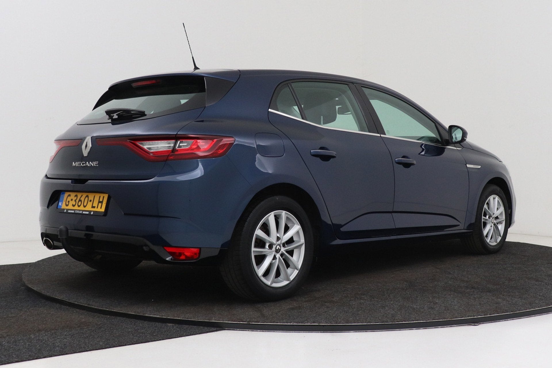 Renault Mégane 1.2 TCe Limited | Trekhaak | Automaat | CarP, Auto's, Renault, Gebruikt, 4 cilinders, Blauw, 1650 kg