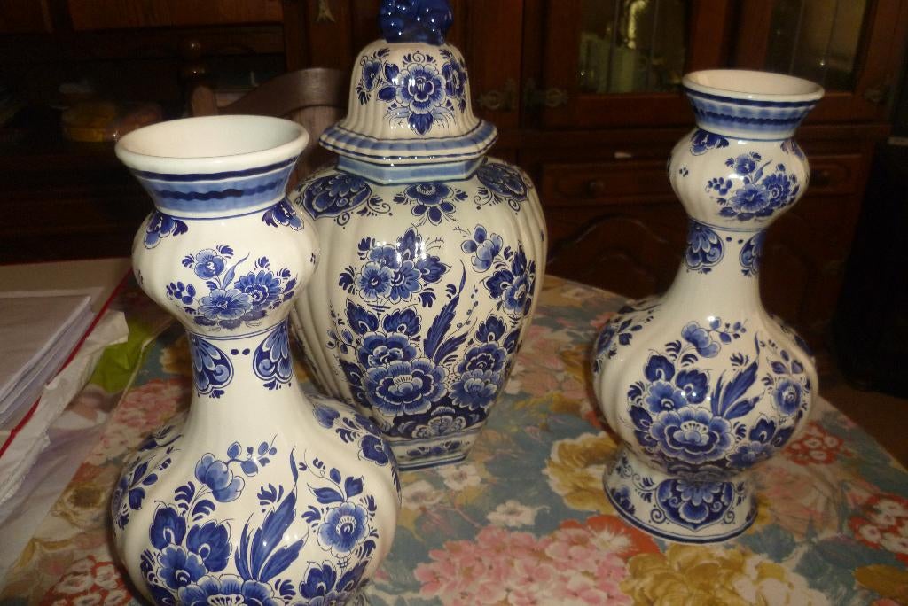 3 delig Delfs Blauw kaststel - Delft Holland Handwerk, Huis en Inrichting, Woonaccessoires | Vazen, Ophalen, Blauw, Aardewerk of Porselein