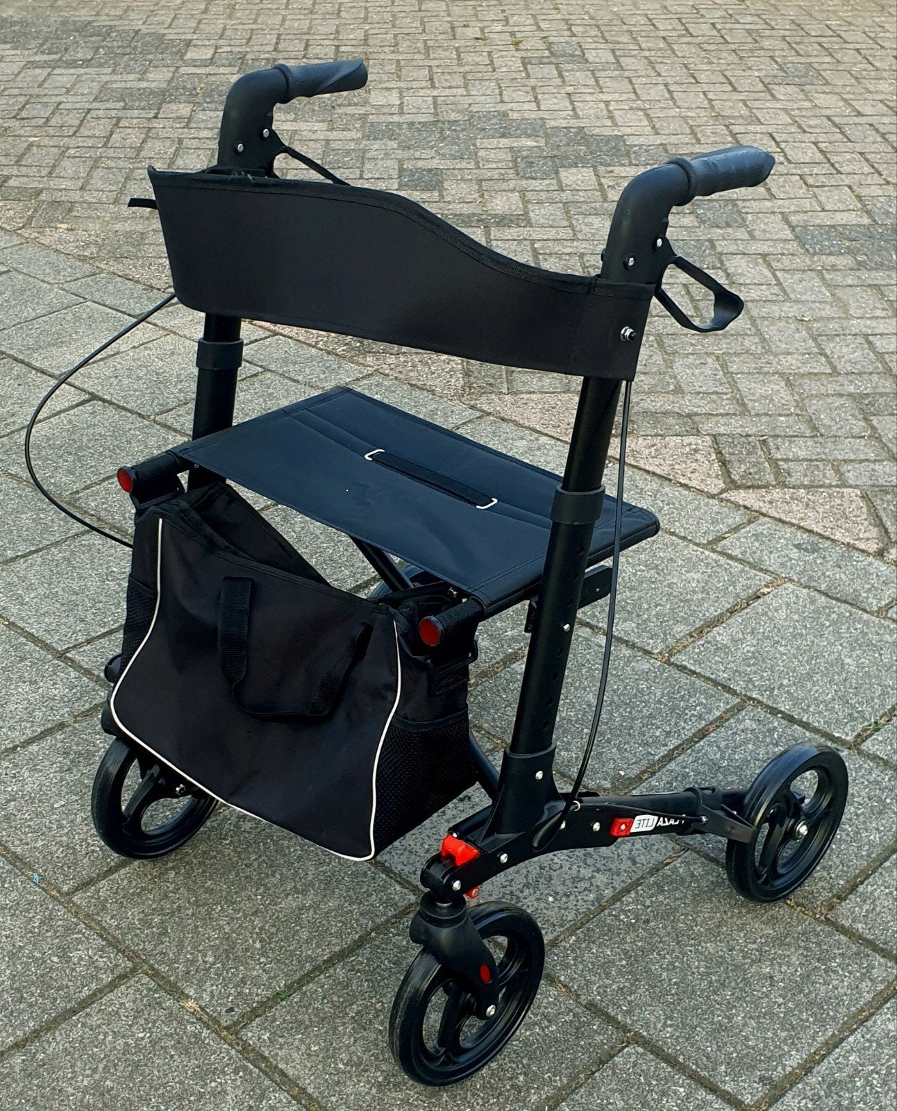 Lichtgewicht Rollator dubbel inklapbaar NIEUW, Lichtgewicht, Nieuw, Ophalen of Verzenden, Lichtgewicht rollator